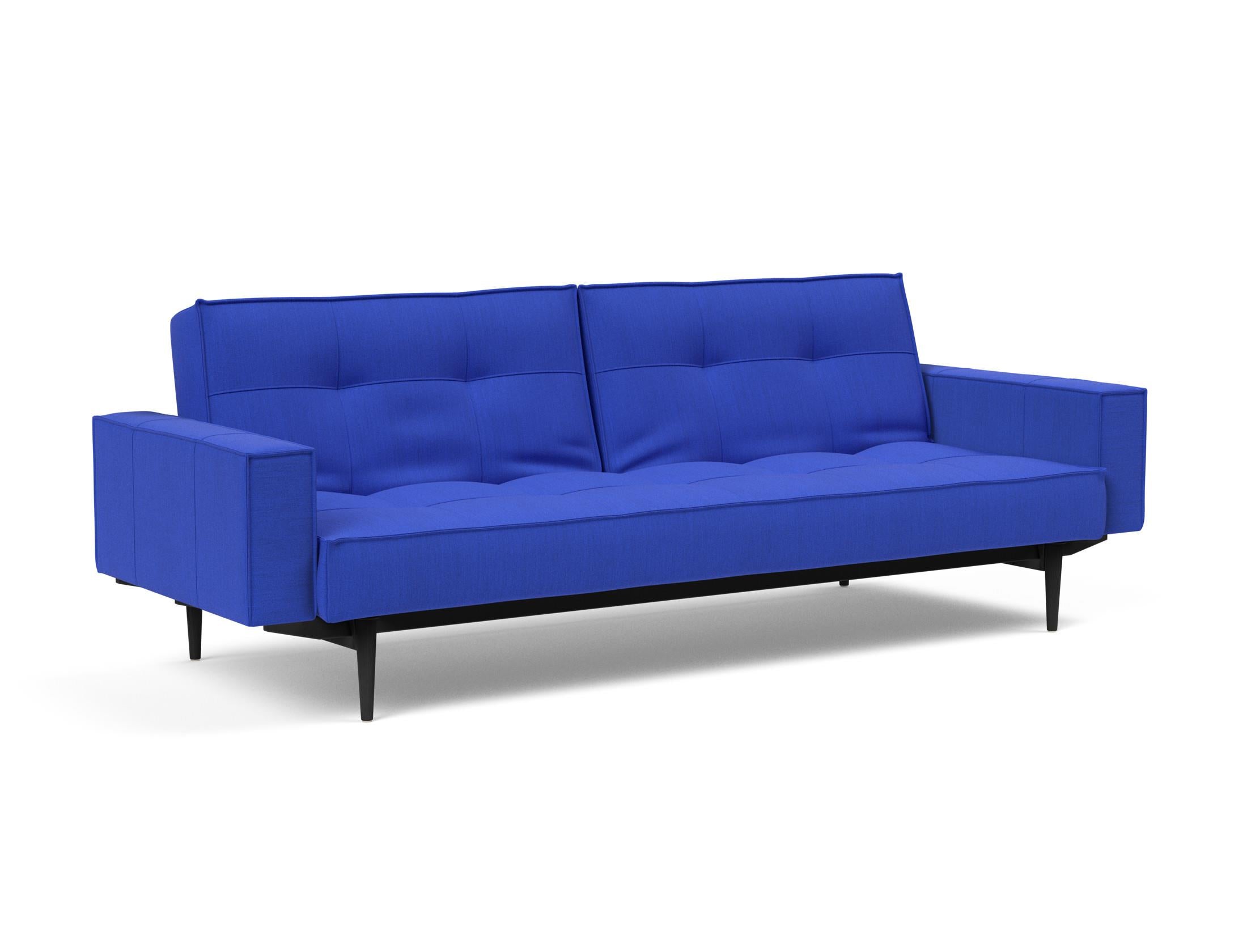 Das Splitback Sofabett 115 Styletto von Innovation Living bietet stilvolle Flexibilität und Komfort. Perfekt für moderne Wohnräume und Übernachtungsgäste.