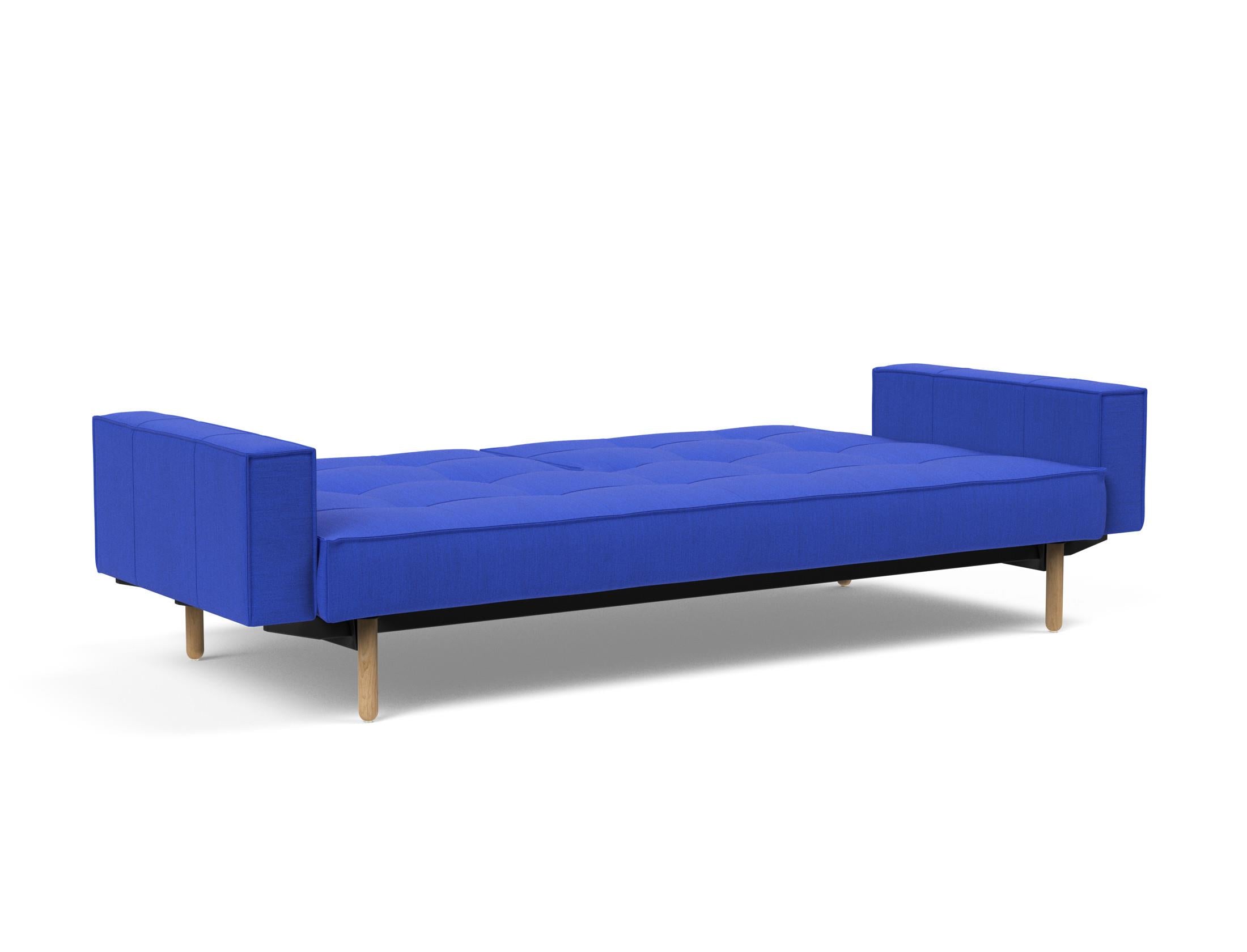 Das elegante Splitback Sofabett 115 Stem von Innovation Living bietet Komfort und Stil. Mit seinen praktischen Armlehnen ist es ideal für jedes Wohnzimmer.