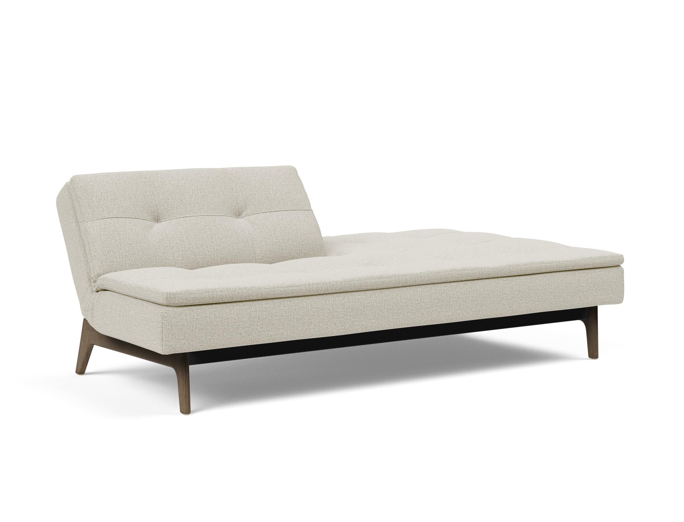 Erleben Sie das vielseitige Dublexo Eik Schlafsofa 115 in edler Rauch-Eiche – perfekt für modernes Wohnen und erholsame Nächte.