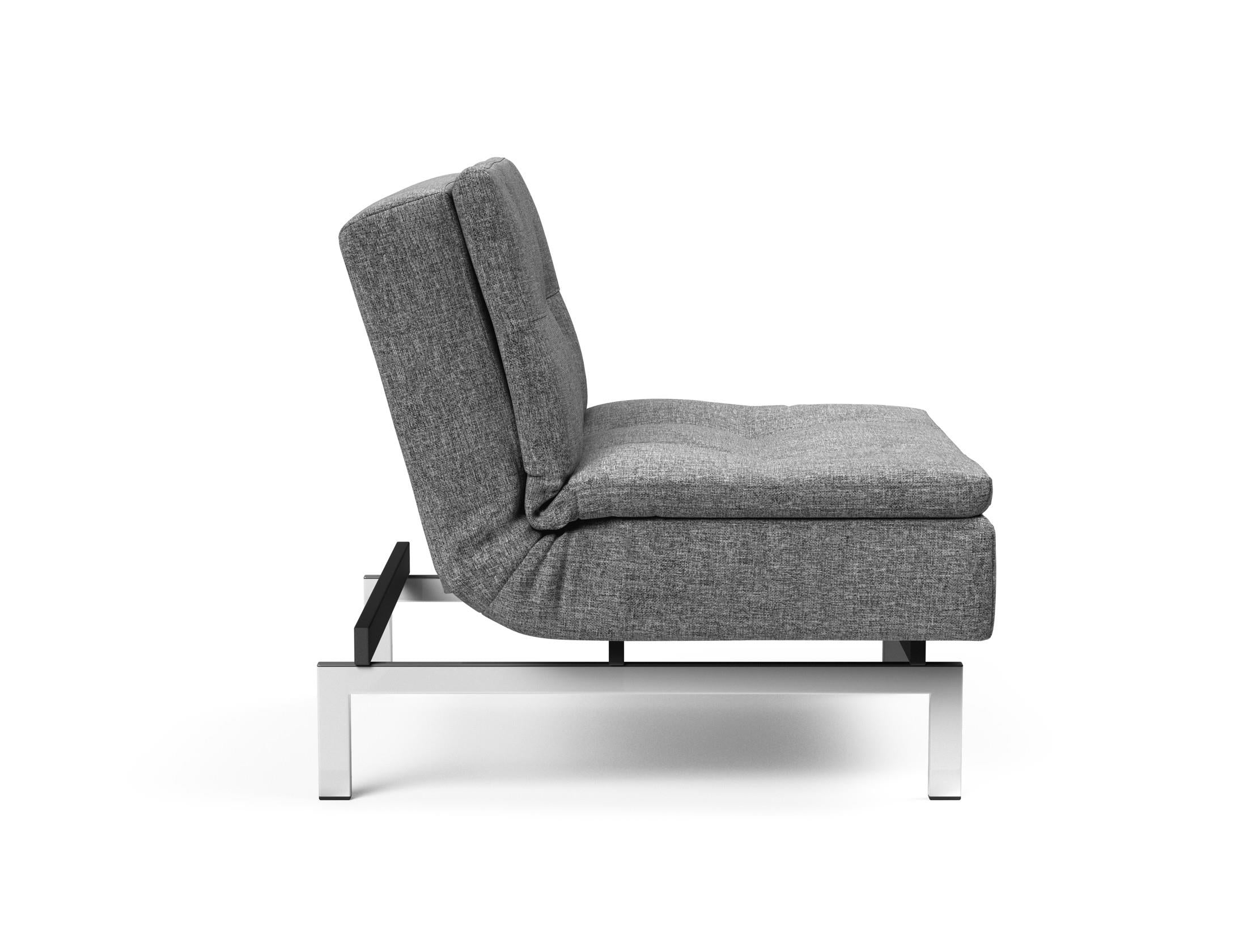 Entdecken Sie den Dublexo Chrom Sessel von Innovation Living: Eleganter, vielseitiger Sessel mit zeitgemäßem Look und stabiler Chrombasis.