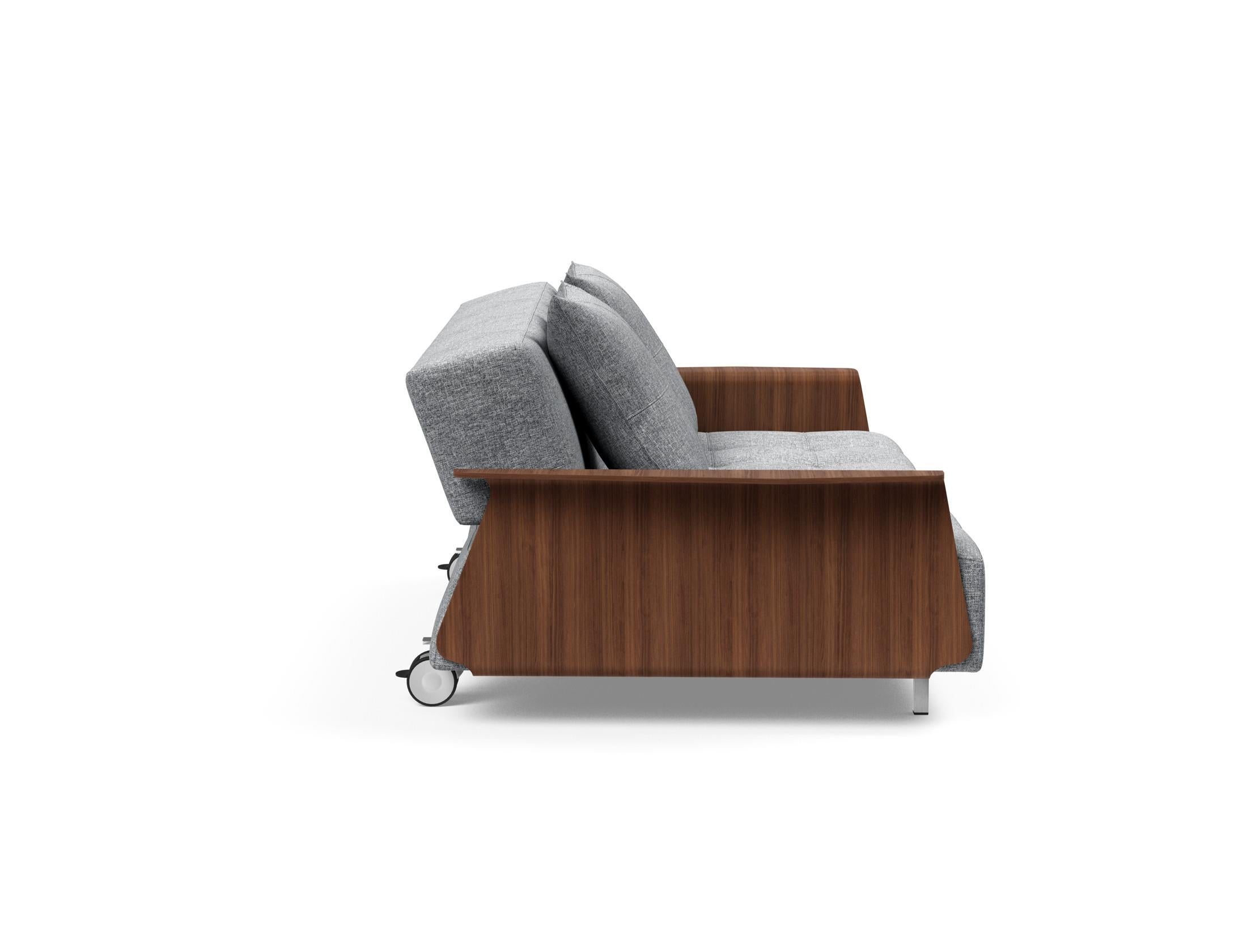 Erleben Sie das Long Horn D.E.L. Schlafsofa mit Armlehnen von Innovation Living – stilvoll, funktional und ideal für entspannte Nächte.