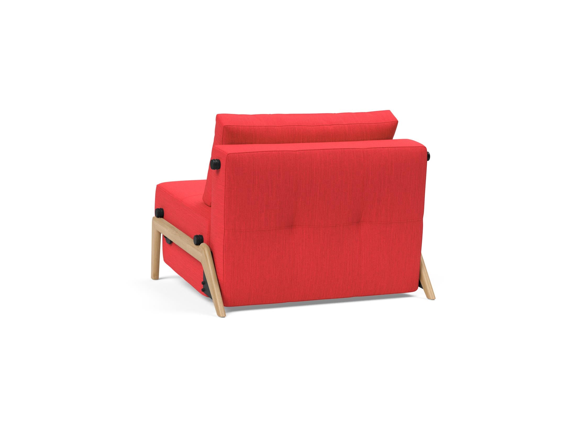 Erleben Sie den Cubed Sessel 90 von Innovation Living – ein vielseitiger Sessel mit Bettfunktion und praktischem Stauraum für Ihr modernes Zuhause.