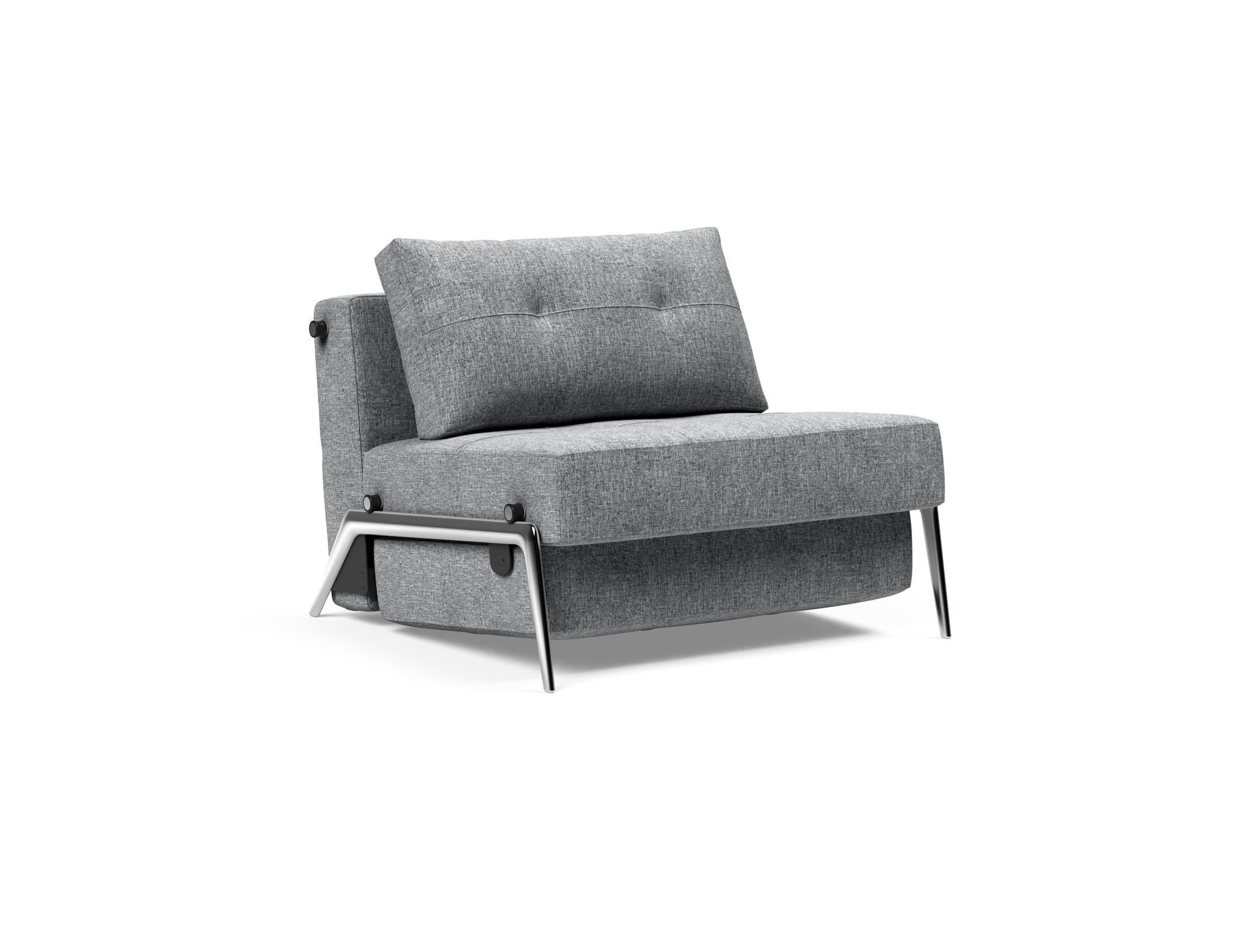 Erleben Sie den Cubed Sessel 90 von Innovation Living: Ein stilvoller, platzsparender Sessel mit cleverer Bettfunktion und integriertem Stauraum.