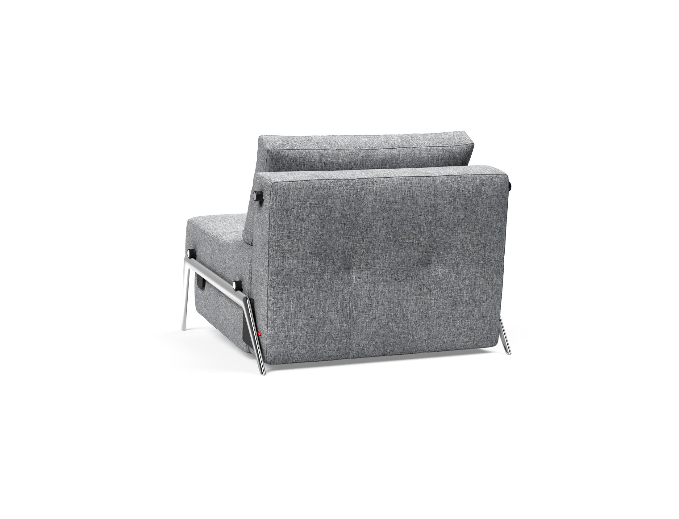 Entdecken Sie den Cubed Sessel 90 von Innovation Living: Ein eleganter, multifunktionaler Sessel mit cleverem Stauraum und einfacher Umwandlung in ein Bett.