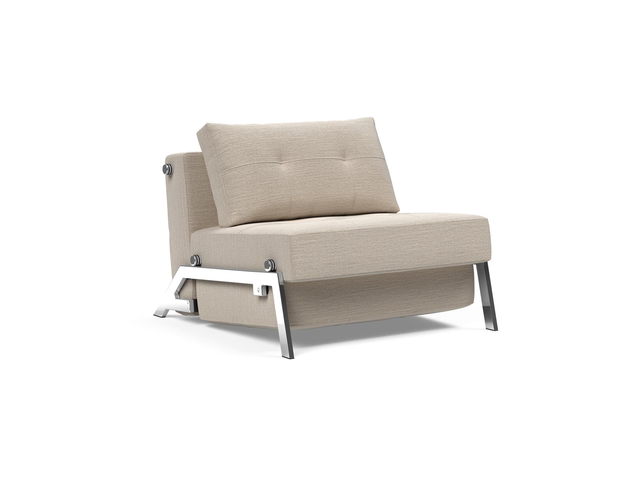 Entdecken Sie den Cubed Sessel 90 von Innovation Living: Ein eleganter, multifunktionaler Sessel mit Bettfunktion und praktischem Stauraum für Ihr Zuhause.