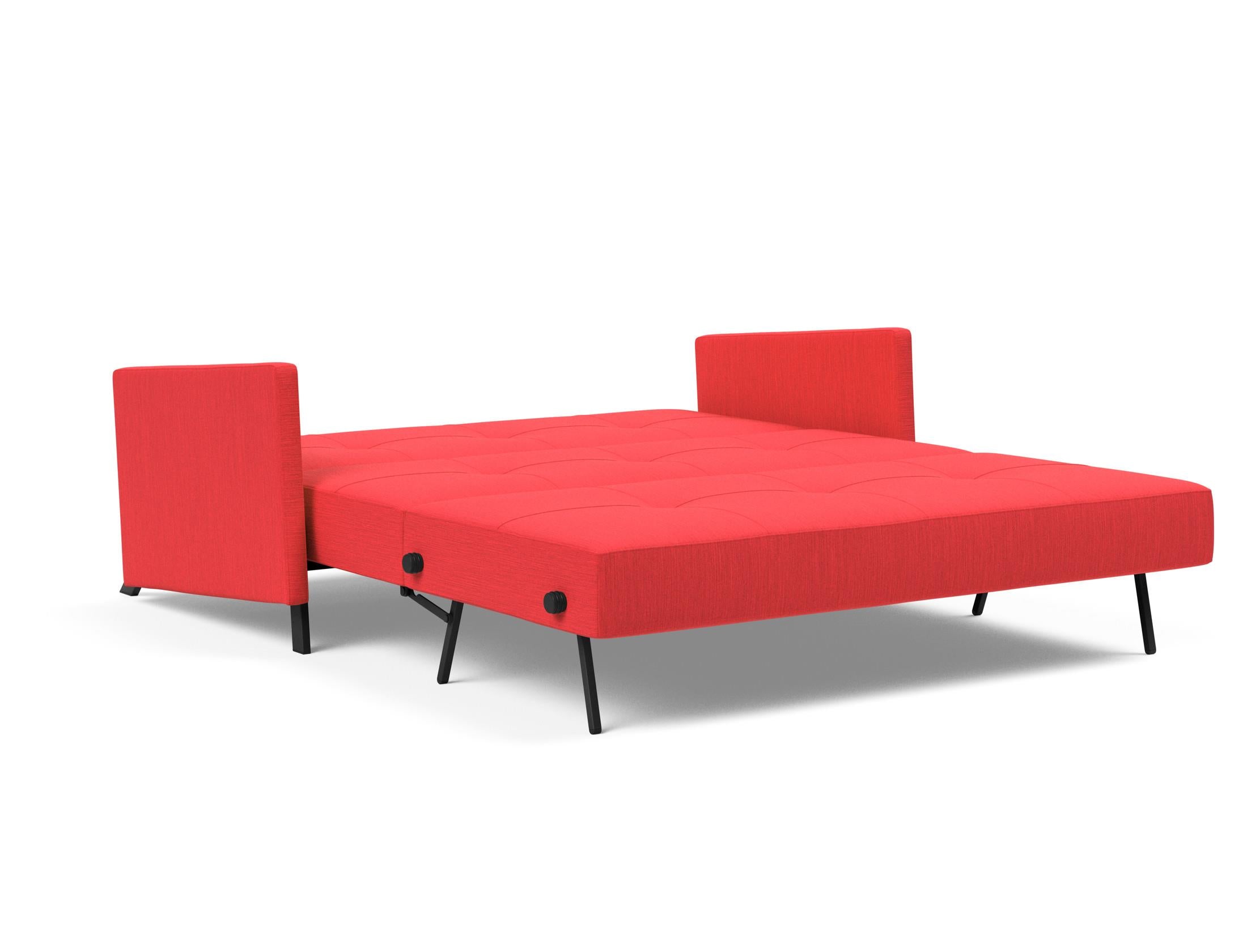 Cubed Klappsofa 160 mit Armlehnen in 511 Elegance Red präsentiert im Onlineshop von KAQTU Design AG. Bettsofa ist von Innovation Living