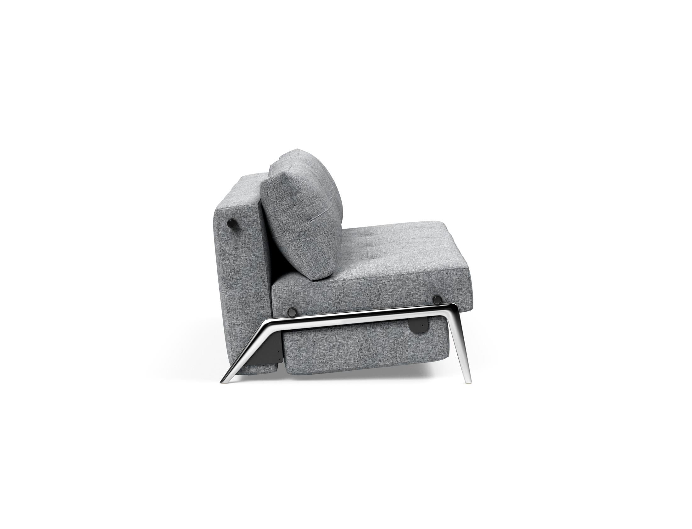 Cubed Klappsofa 160: Elegantes und funktionales Sofa, das sich mühelos in ein Bett verwandelt – perfekt für kleine Wohnungen und Gäste.