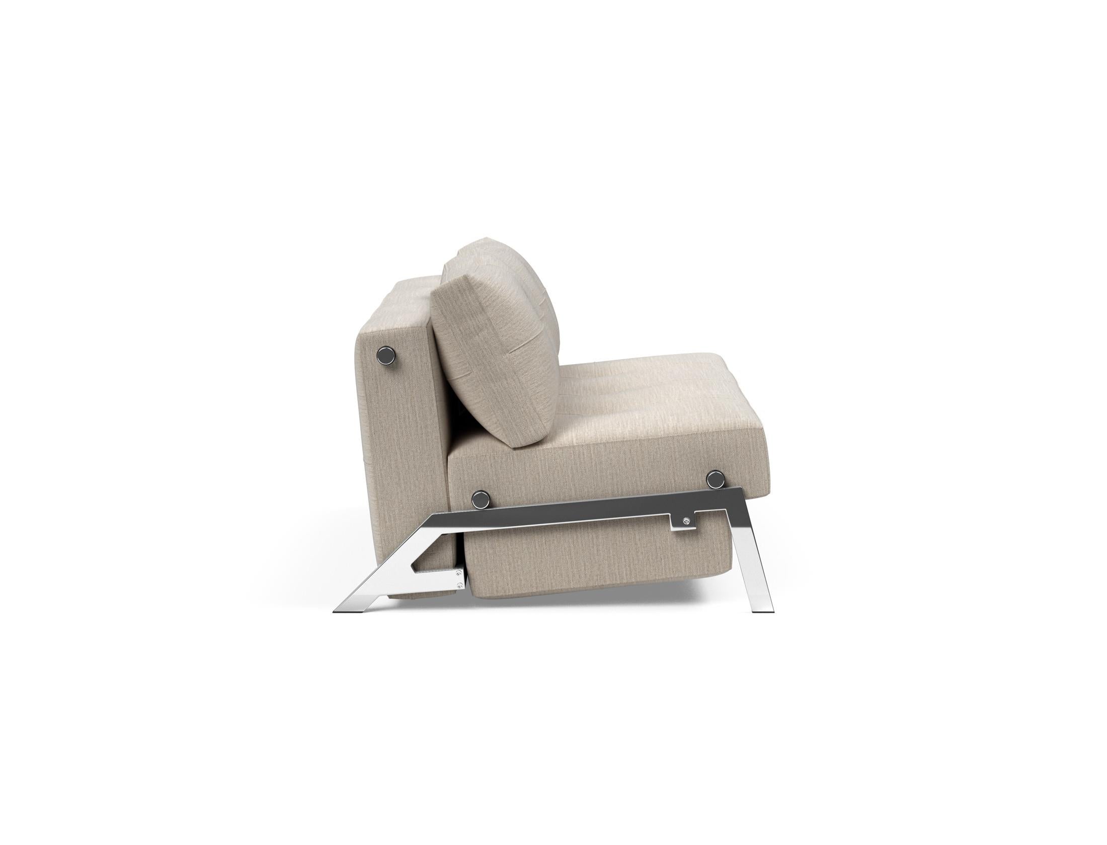 Cubed Klappsofa 160: Stilvolles Klappsofa mit hochwertiger Verarbeitung, ideal für kleine Räume und als komfortable Schlafgelegenheit.