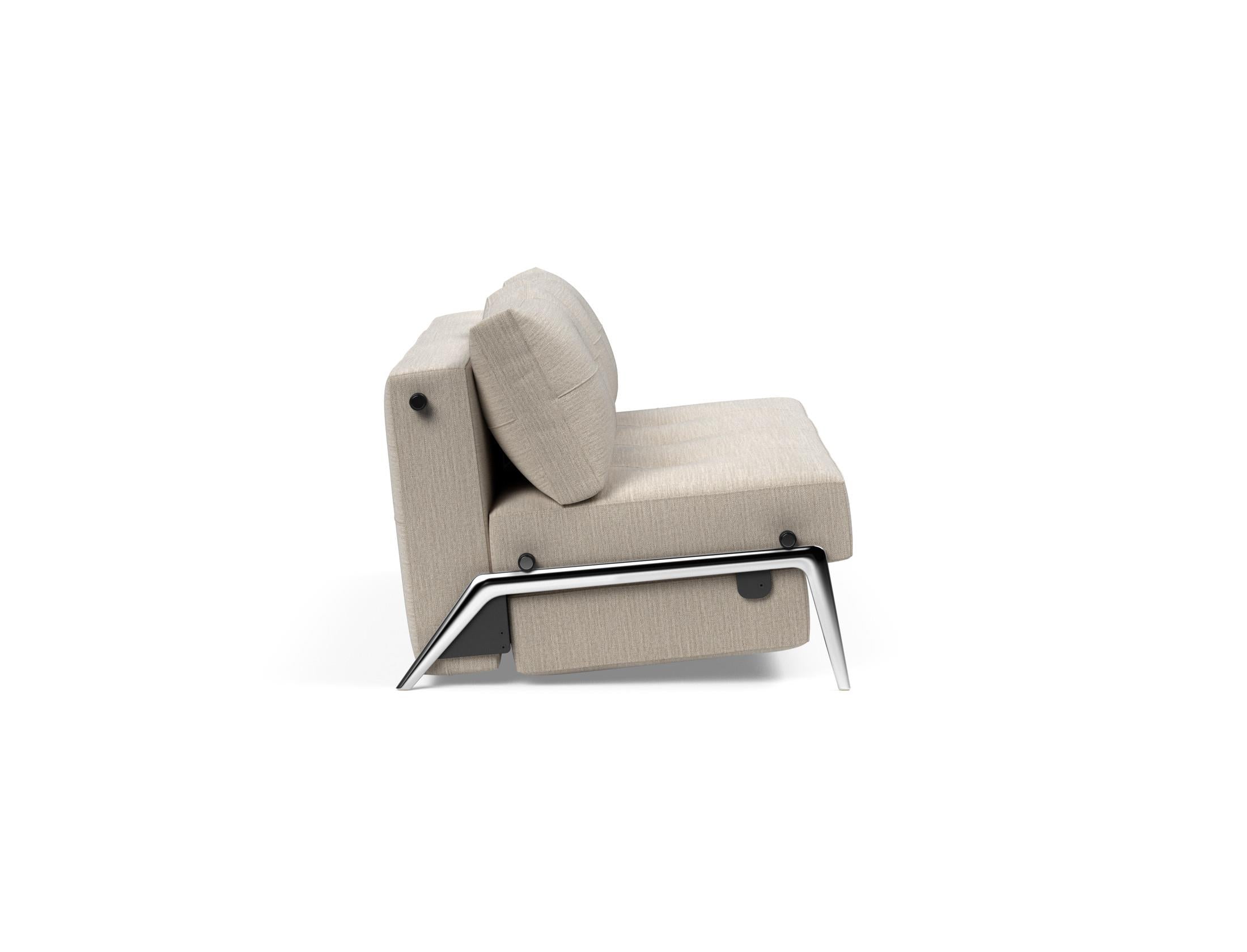 Cubed Klappsofa 160: Stilvolles Klappsofa mit hochwertiger Verarbeitung, ideal für kleine Räume und als komfortable Schlafgelegenheit.