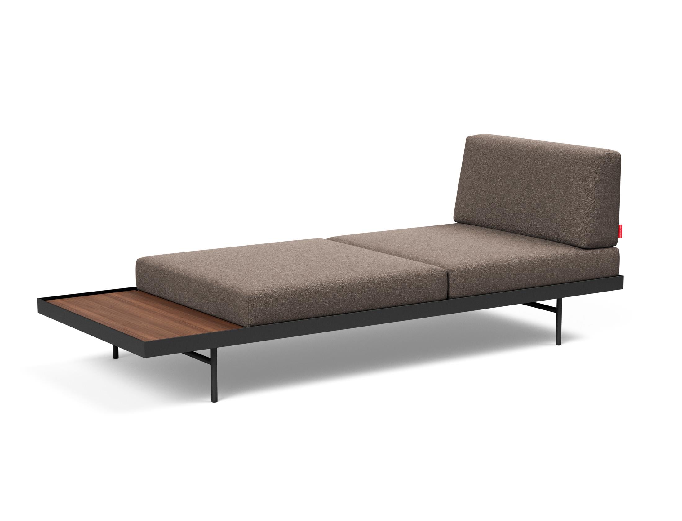 Das Puri Klappsofa von Innovation Living vereint modernes Design mit Funktionalität. Perfekt für kleine Räume und überraschende Übernachtungen!