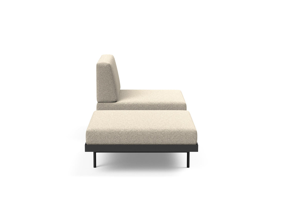 Puri Klappsofa mit Tisch in 539 Bouclé Beige präsentiert im Onlineshop von KAQTU Design AG. Bettsofa ist von Innovation Living