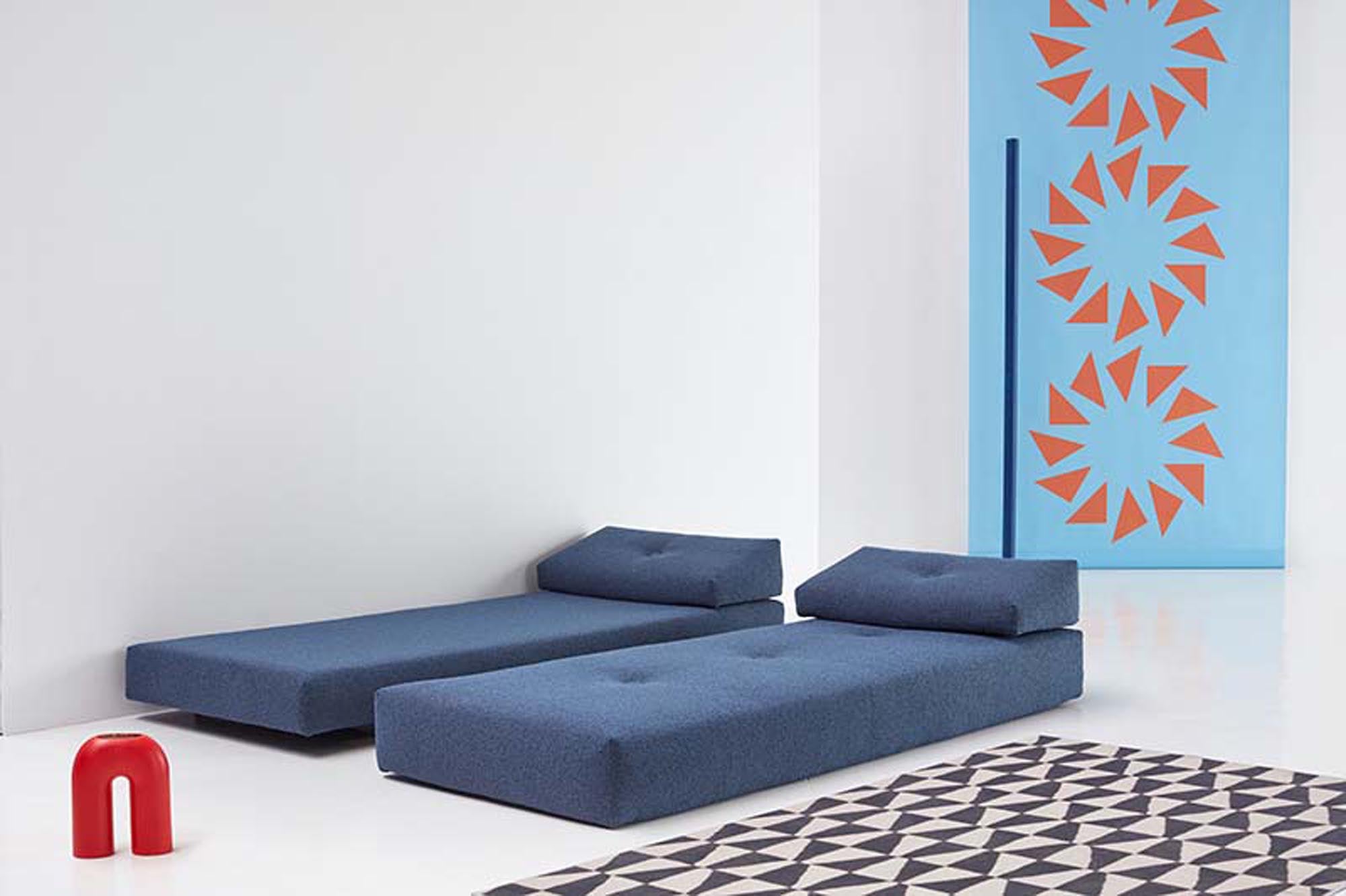 Erleben Sie das Sigmund Bettsofa von Innovation Living – stilvoll, wandelbar und ideal für jeden Wohnraum. Komfort trifft auf modernes Design.