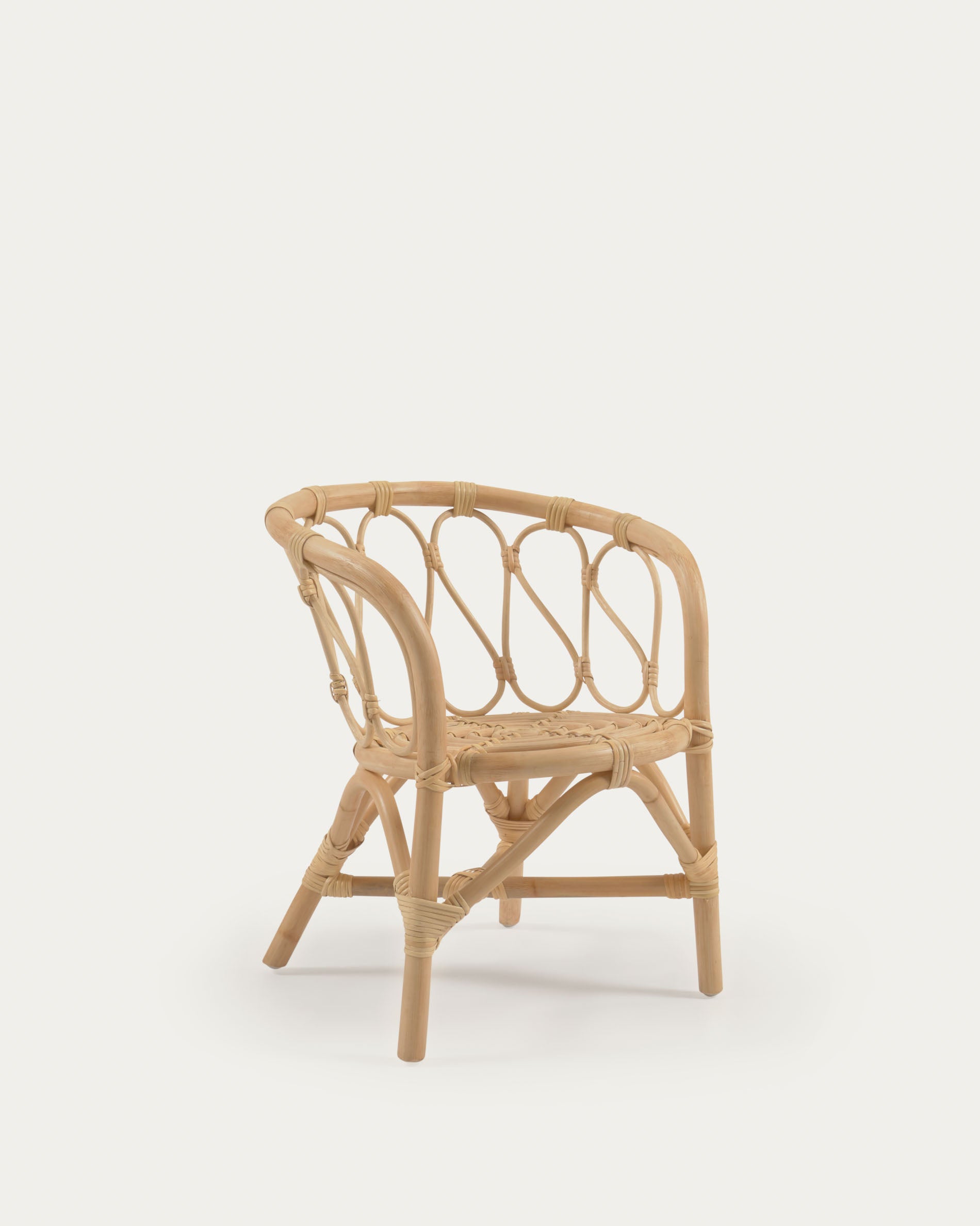 Lumila children's chair made of rattan