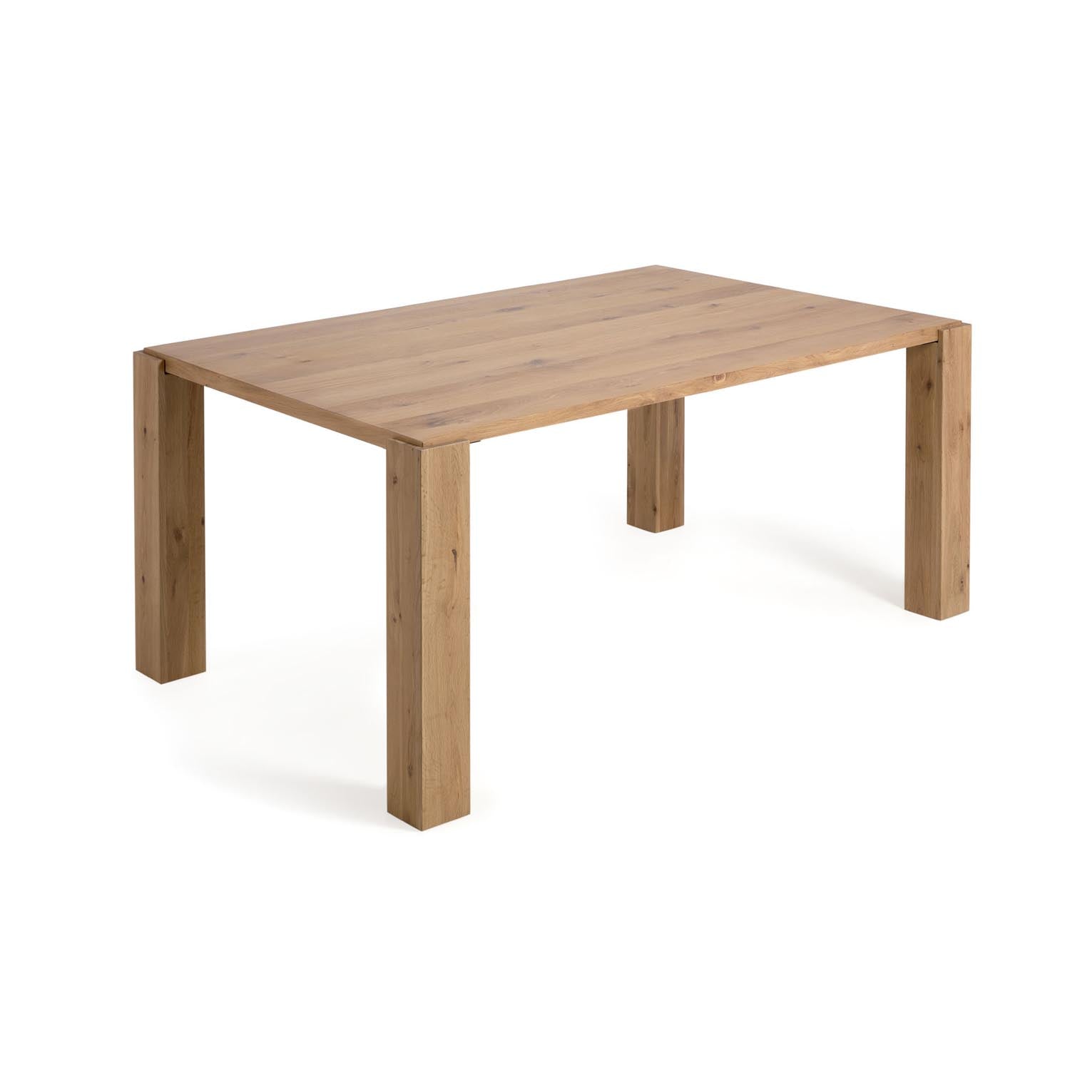Der Deyanira Tisch von Kave Home: 160x90 cm, Eichenfurnier, massive Eichenbeine. Stilvoll, langlebig, ideal für jeden Essbereich.