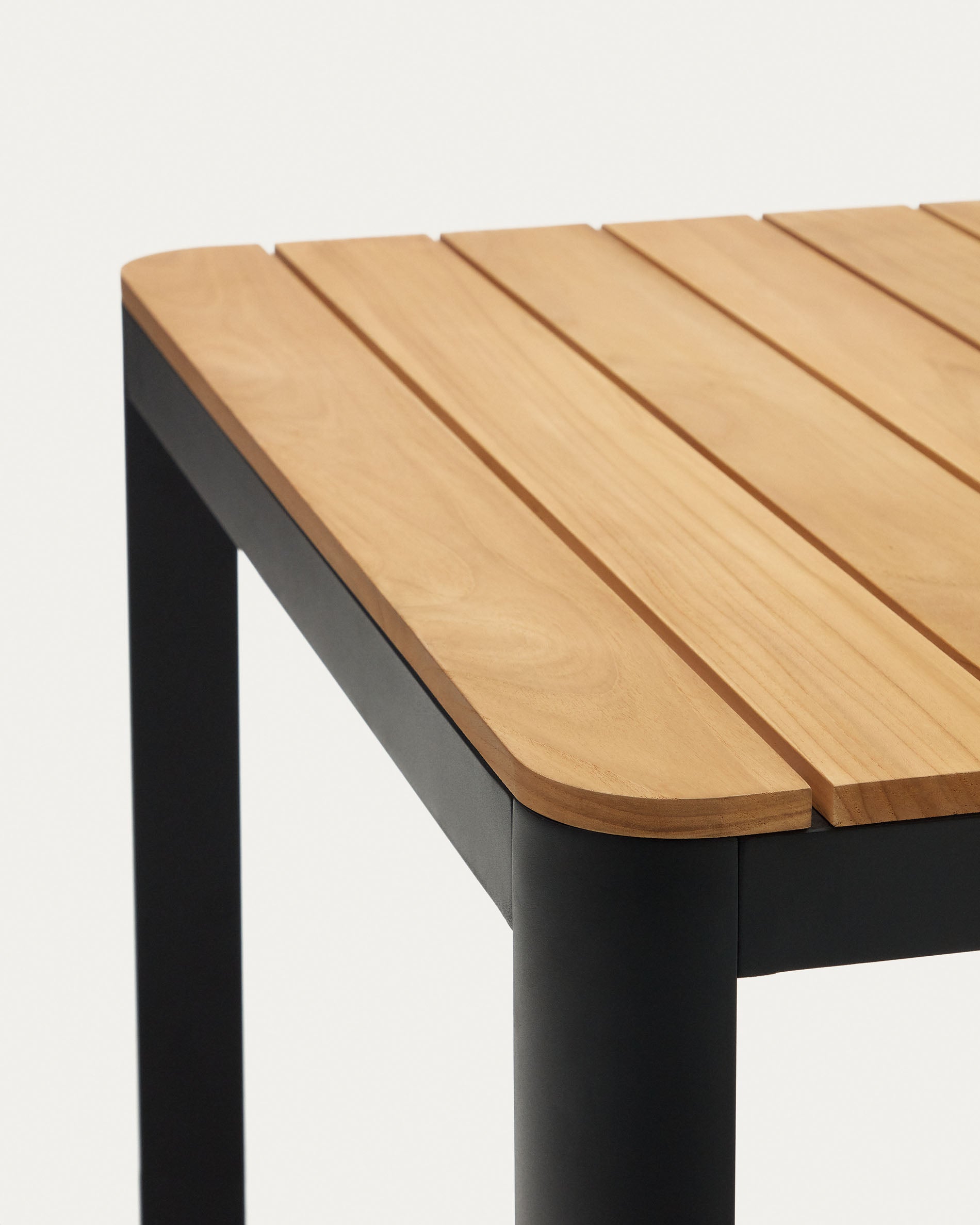 Tavolo Bona 100% per esterni in teak massiccio e alluminio nero 160 x 90 cm