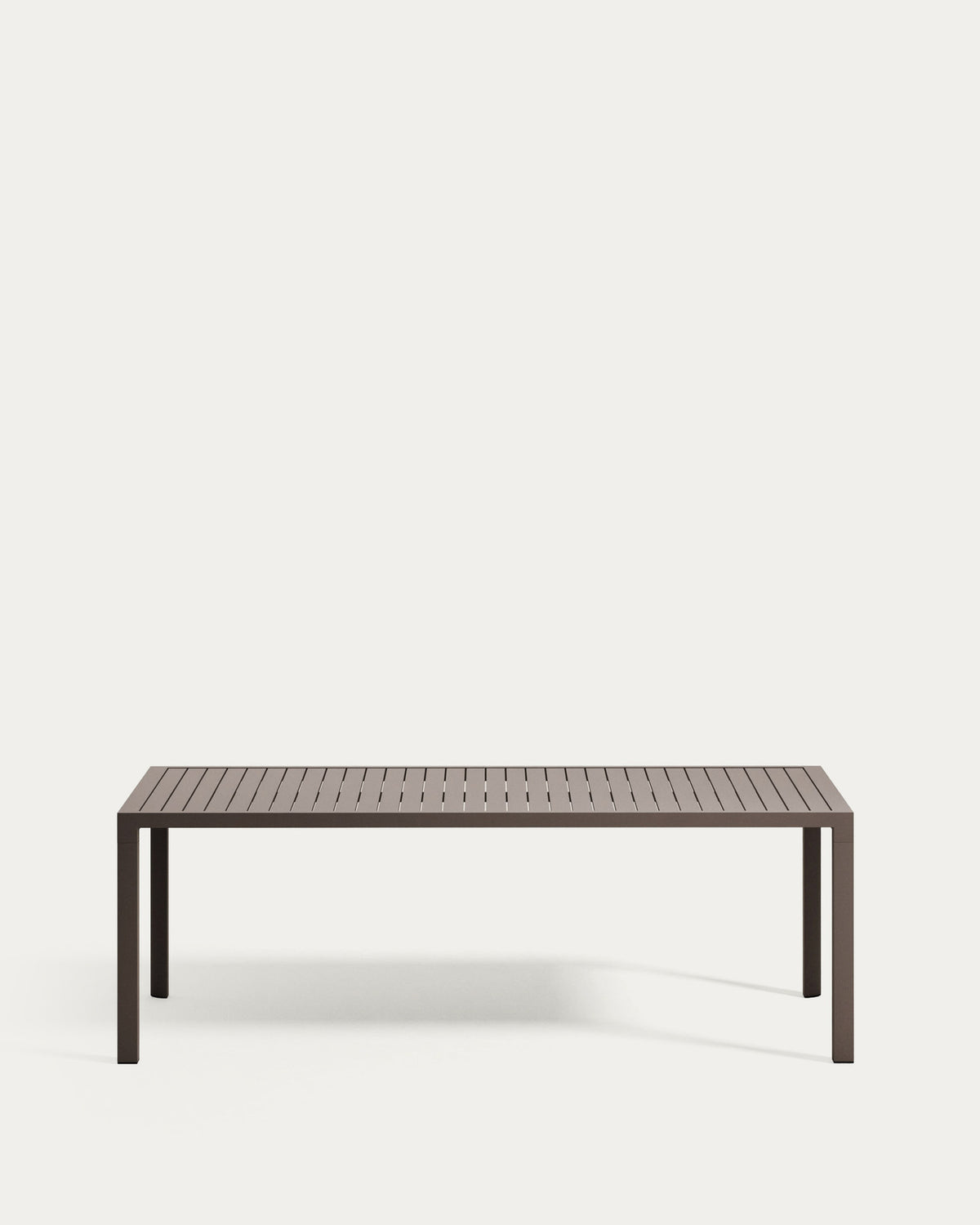 Gartentisch Culip aus Aluminium mit taupefarbenem Finish 220 x 100 cm in Braun präsentiert im Onlineshop von KAQTU Design AG. Gartentisch ist von Kave Home