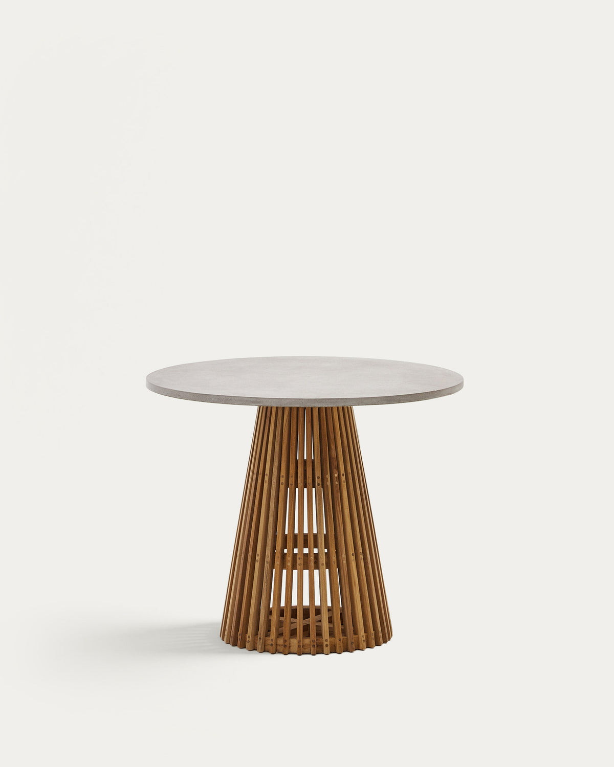 Alcaufar Outdoor Tisch rund aus massivem Teakholz und grauem Zement Ø 90 cm in Natur, Grau präsentiert im Onlineshop von KAQTU Design AG. Gartentisch ist von Kave Home