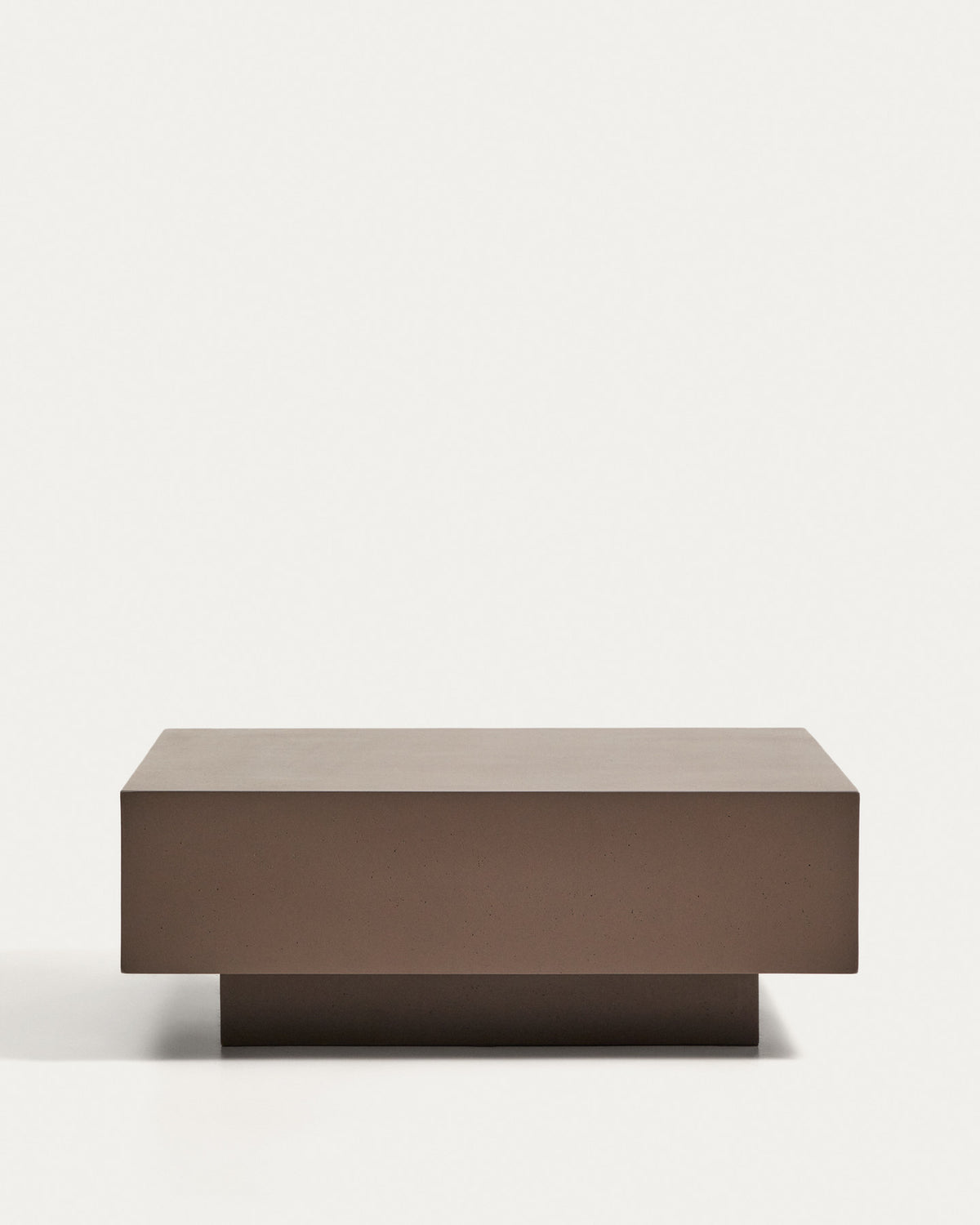Couchtisch Rustella aus braunem Zement, 80 x 60 cm in Braun, Dunkelbraun präsentiert im Onlineshop von KAQTU Design AG. Loungetisch ist von Kave Home