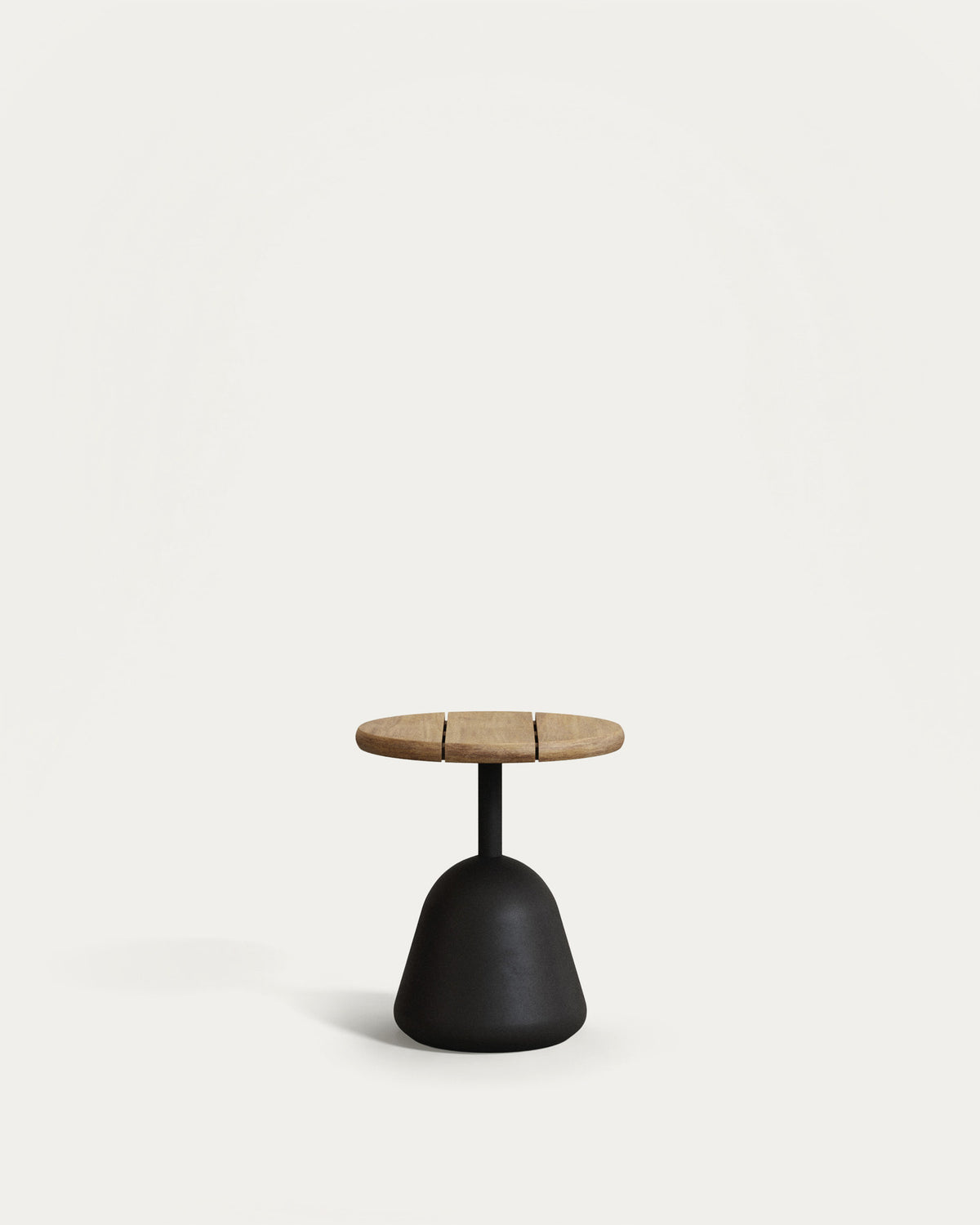 Saura Couchtisch aus schwarzem Metall mit natürlicher Akazienoberfläche 45xØ43 cm FSC 100% in Schwarz, Natur präsentiert im Onlineshop von KAQTU Design AG. Beistelltisch Outdoor ist von Kave Home