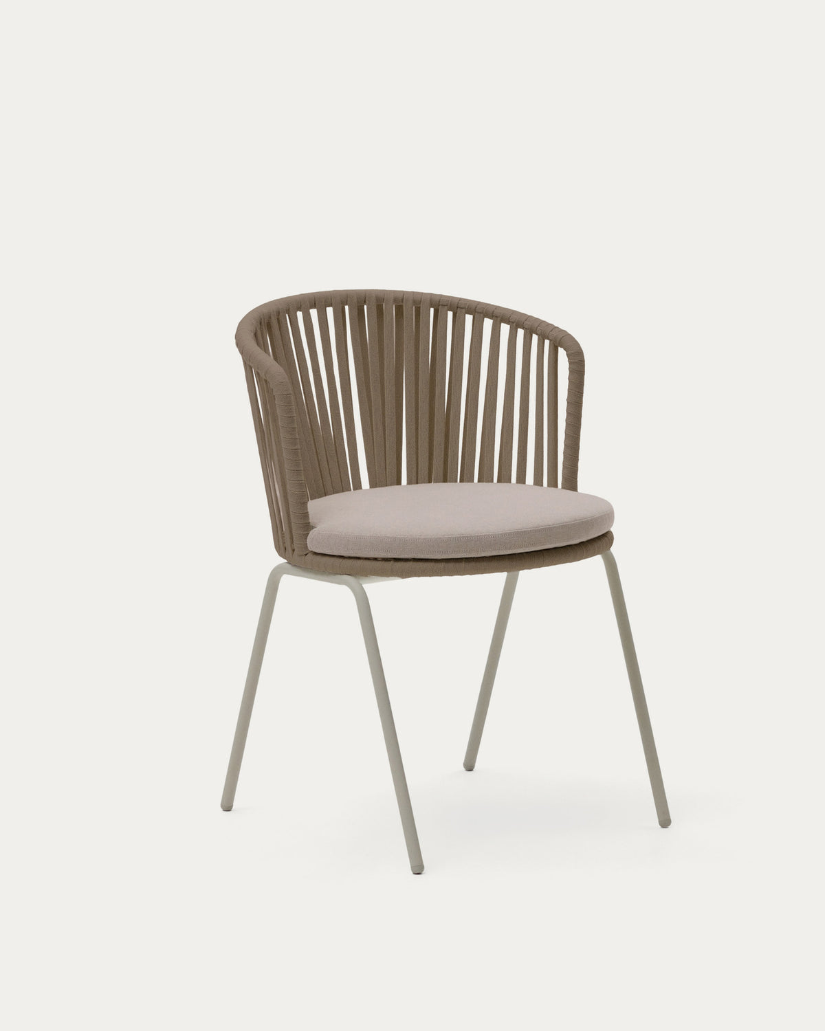Saconca Outdoor Stuhl aus Seil und verzinktem Stahl in Beige in Braun, Ecru, Beige präsentiert im Onlineshop von KAQTU Design AG. Gartenstuhl ist von Kave Home