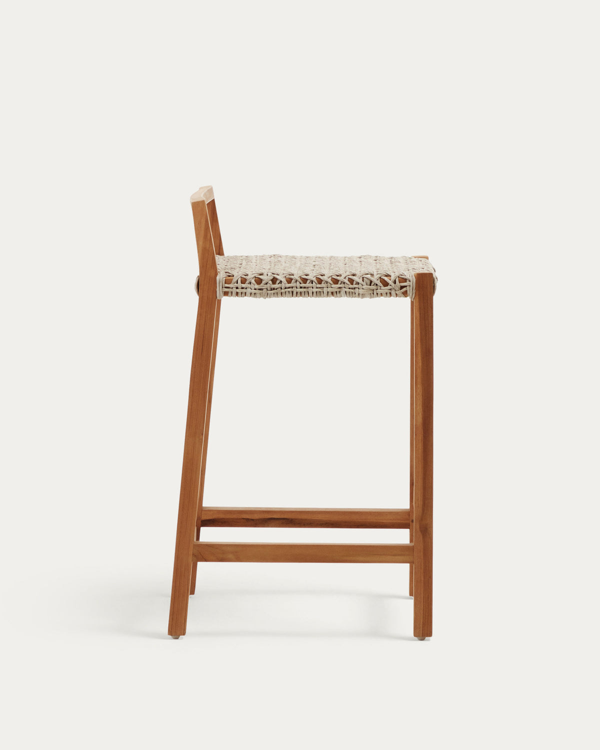 Giverola Hocker aus massivem Teakholz 67,5 cm in Natur, Beige präsentiert im Onlineshop von KAQTU Design AG. Outdoor-Barstuhl ist von Kave Home