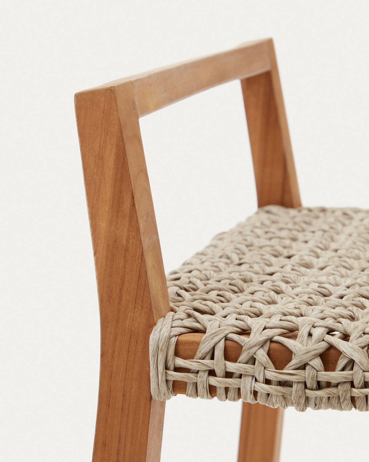 Giverola Hocker aus massivem Teakholz 67,5 cm in Natur, Beige präsentiert im Onlineshop von KAQTU Design AG. Outdoor-Barstuhl ist von Kave Home