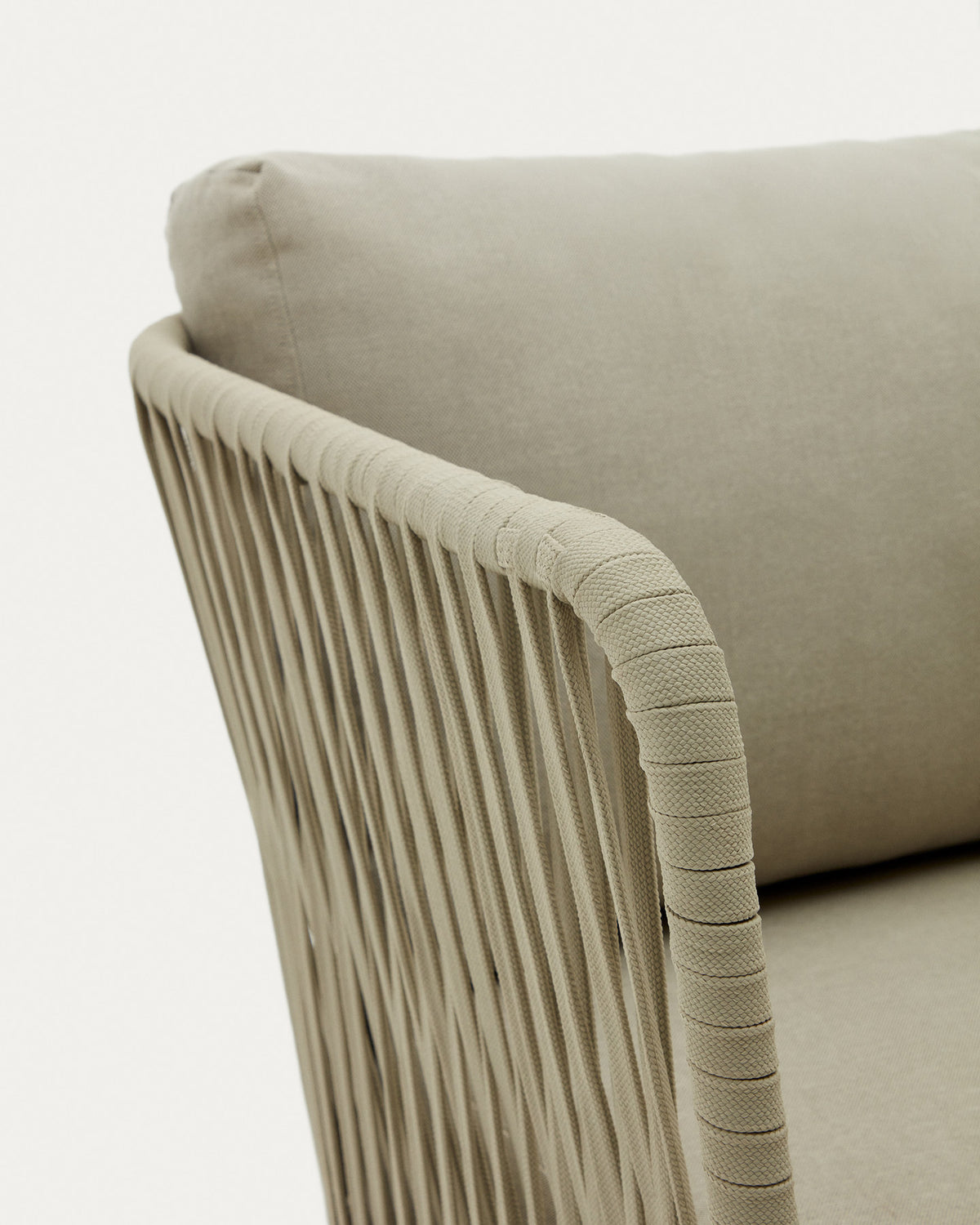 3-Sitzer-Sofa Saconca für den Aussenbereich mit Flechtwerk und verzinktem Stahl, grün, 189 cm in Beige, Grün präsentiert im Onlineshop von KAQTU Design AG. Lounge Sofa ist von Kave Home