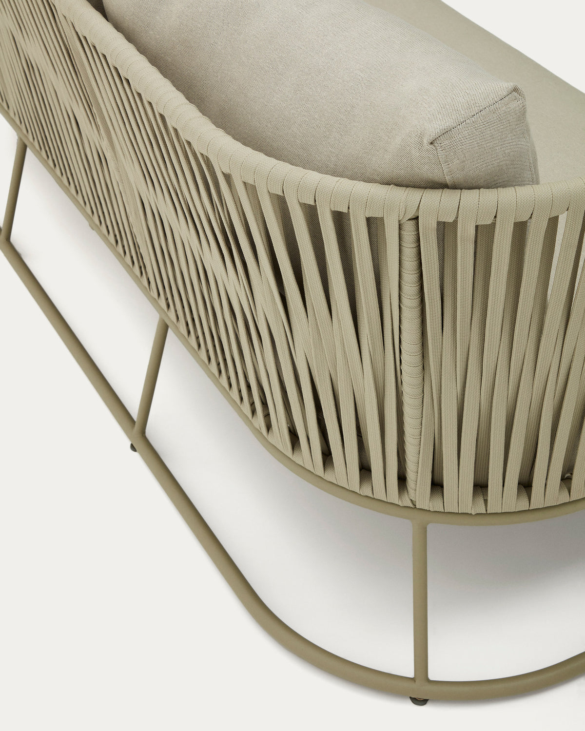 3-Sitzer-Sofa Saconca für den Aussenbereich mit Flechtwerk und verzinktem Stahl, grün, 189 cm in Beige, Grün präsentiert im Onlineshop von KAQTU Design AG. Lounge Sofa ist von Kave Home