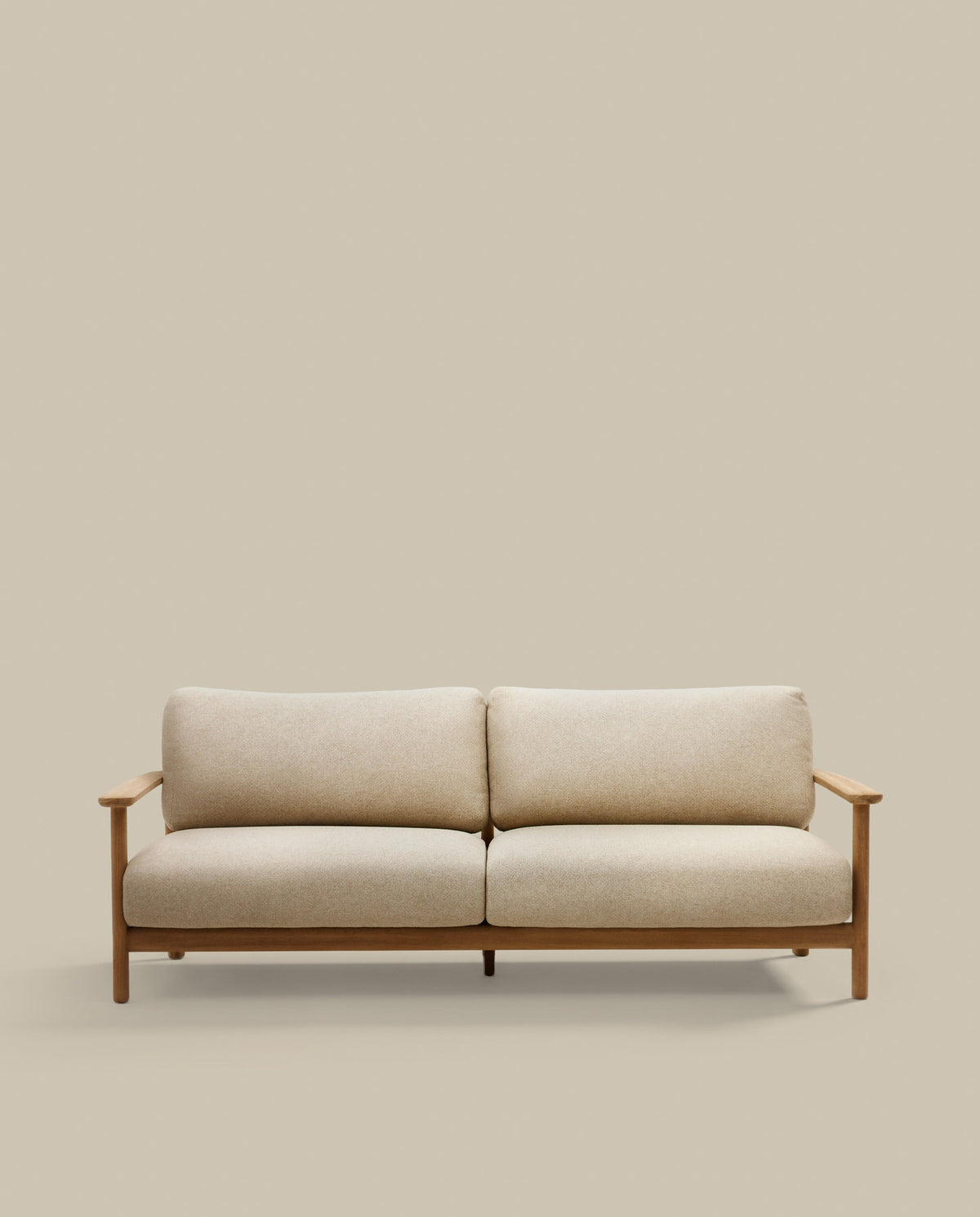 Tirant 3-Sitzer-Sofa aus massivem Teakholz FSC 100% 212 cm in Natur, Beige präsentiert im Onlineshop von KAQTU Design AG. Lounge Sofa ist von Kave Home