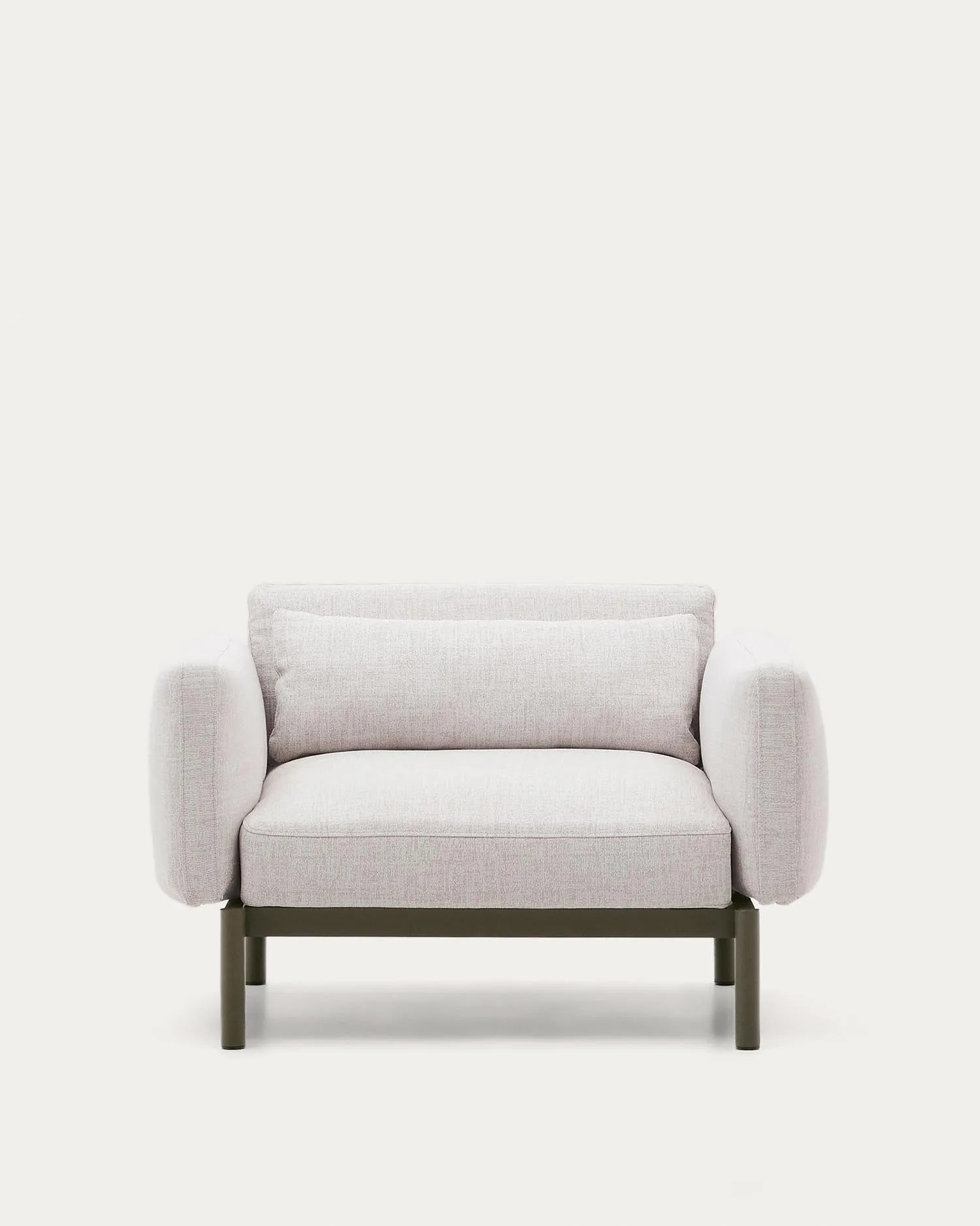 Der grüne Sorells Sessel von Kave Home vereint modernes Design mit Flexibilität und Komfort für Ihren Außenbereich.