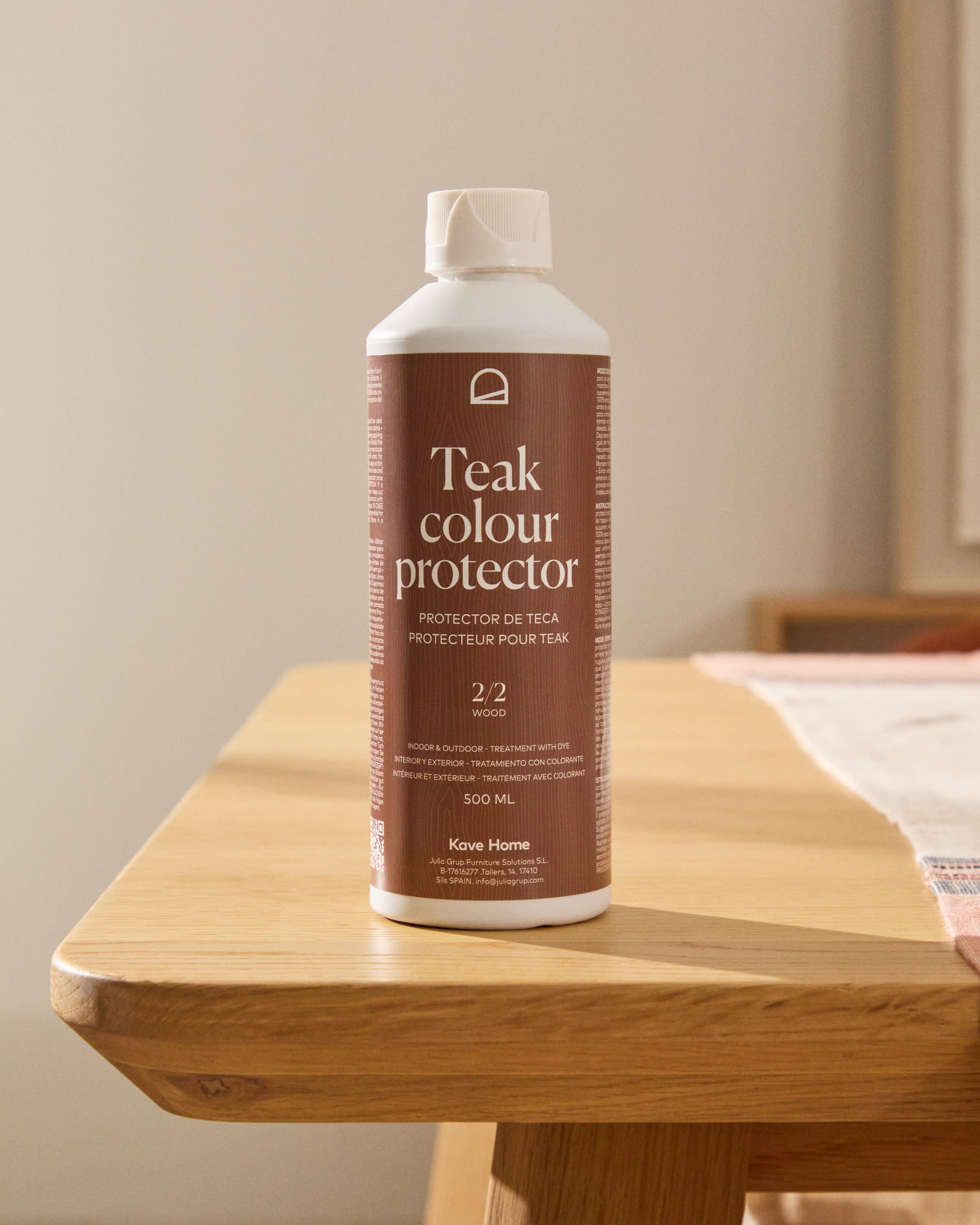 Sterina Schutzmittel für Teakholz mit Tan-Finish 500 ml in Weiss, Braun präsentiert im Onlineshop von KAQTU Design AG. Reinigungsmittel ist von Kave Home