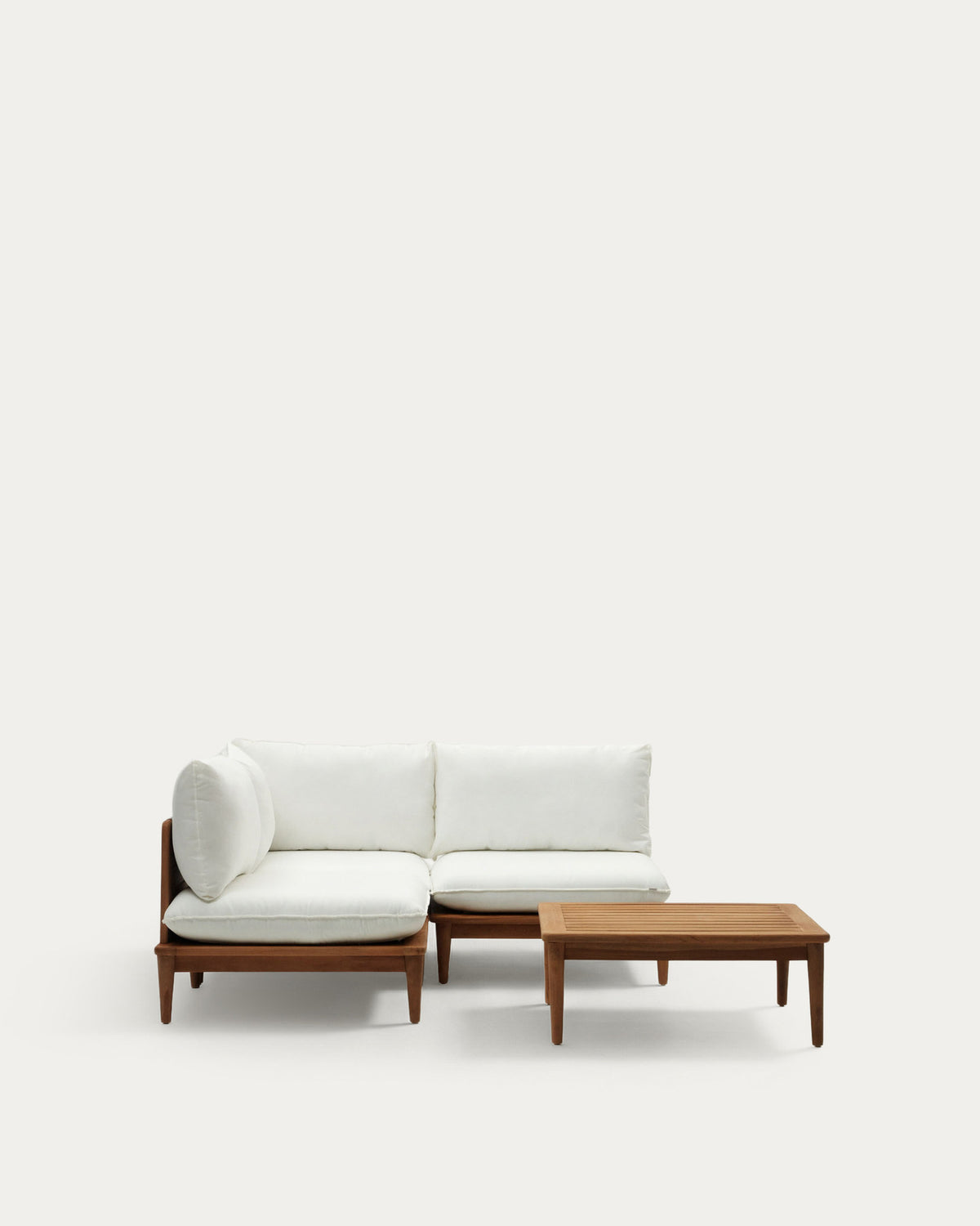 Portitxol modulares Set Ecksessel, 2 Sessel und Couchtisch aus massivem Teakholz in Weiss, Braun präsentiert im Onlineshop von KAQTU Design AG. Loungeset ist von Kave Home