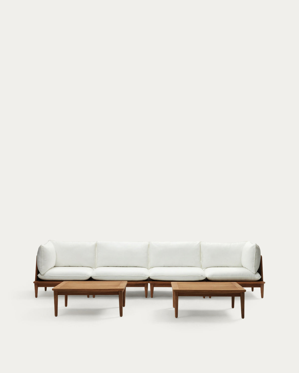 Portitxol modulares Set 2 Ecksessel, 2 Sessel und 2 Couchtische aus massivem Teakholz in Weiss, Braun präsentiert im Onlineshop von KAQTU Design AG. Loungeset ist von Kave Home