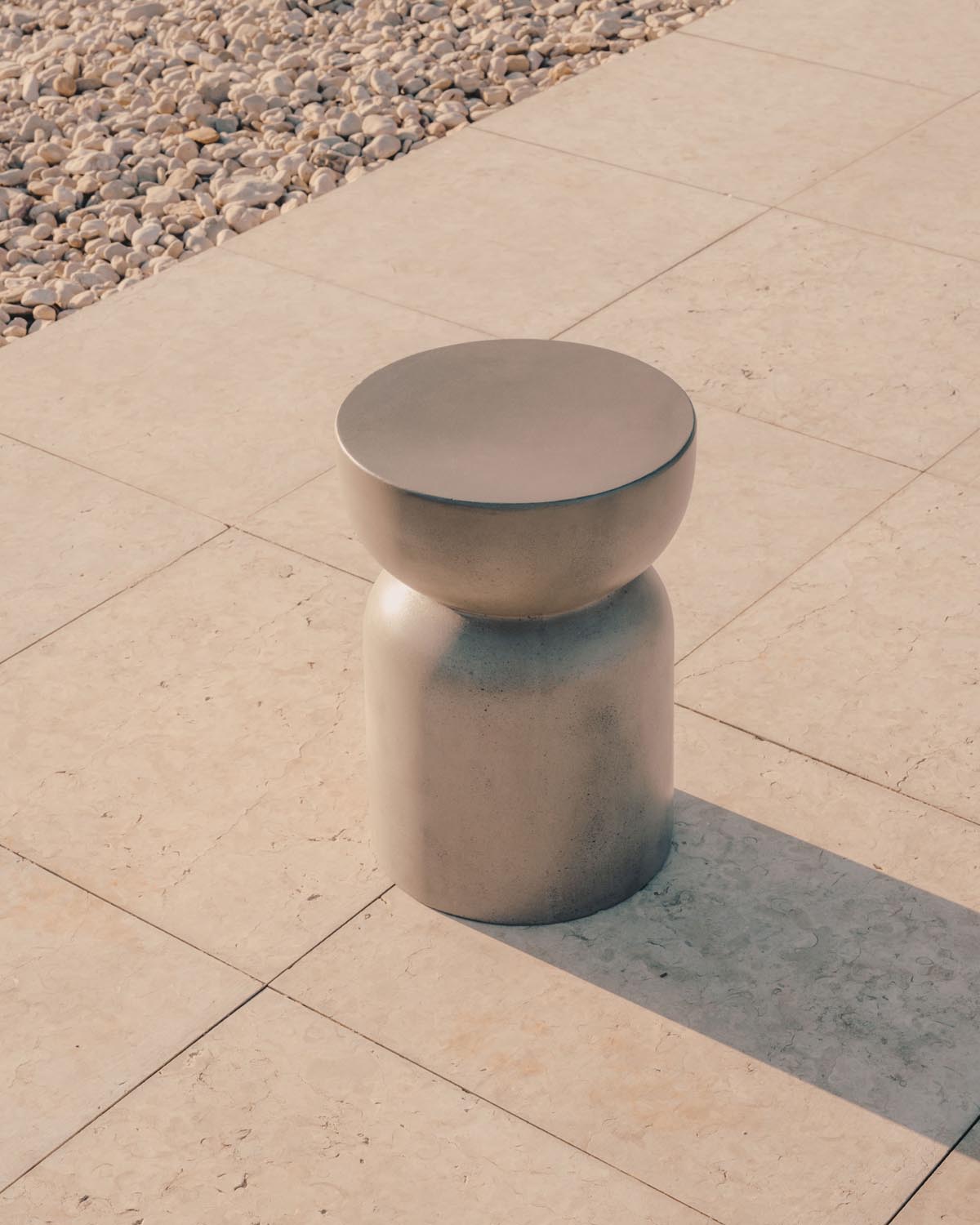 Garbet round side table made of cement Ø 32 cm