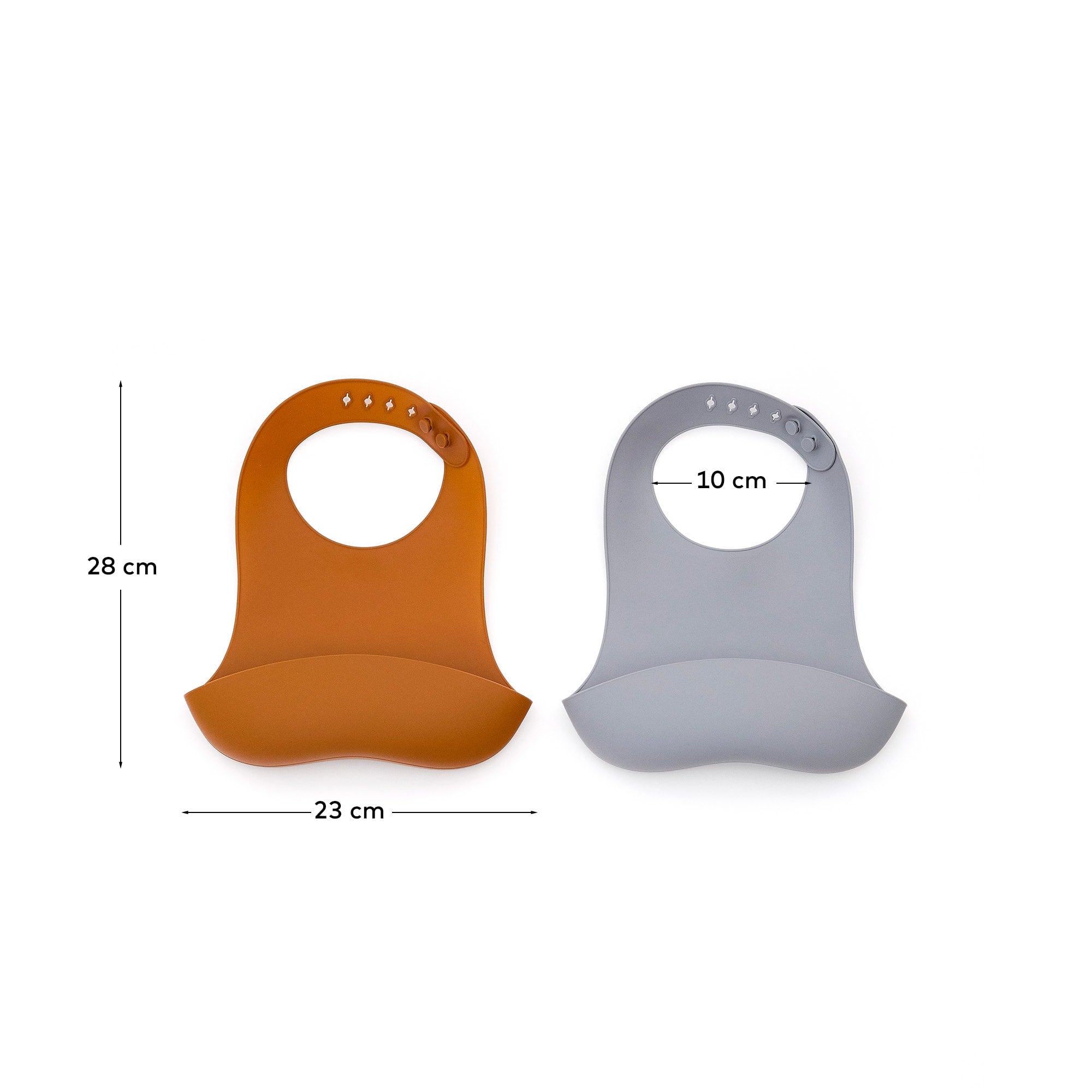 Set Lili aus 2 Lätzchen aus Silikon orange und blau in Orange, Blau präsentiert im Onlineshop von KAQTU Design AG. Geschirr Kids ist von Kave Home