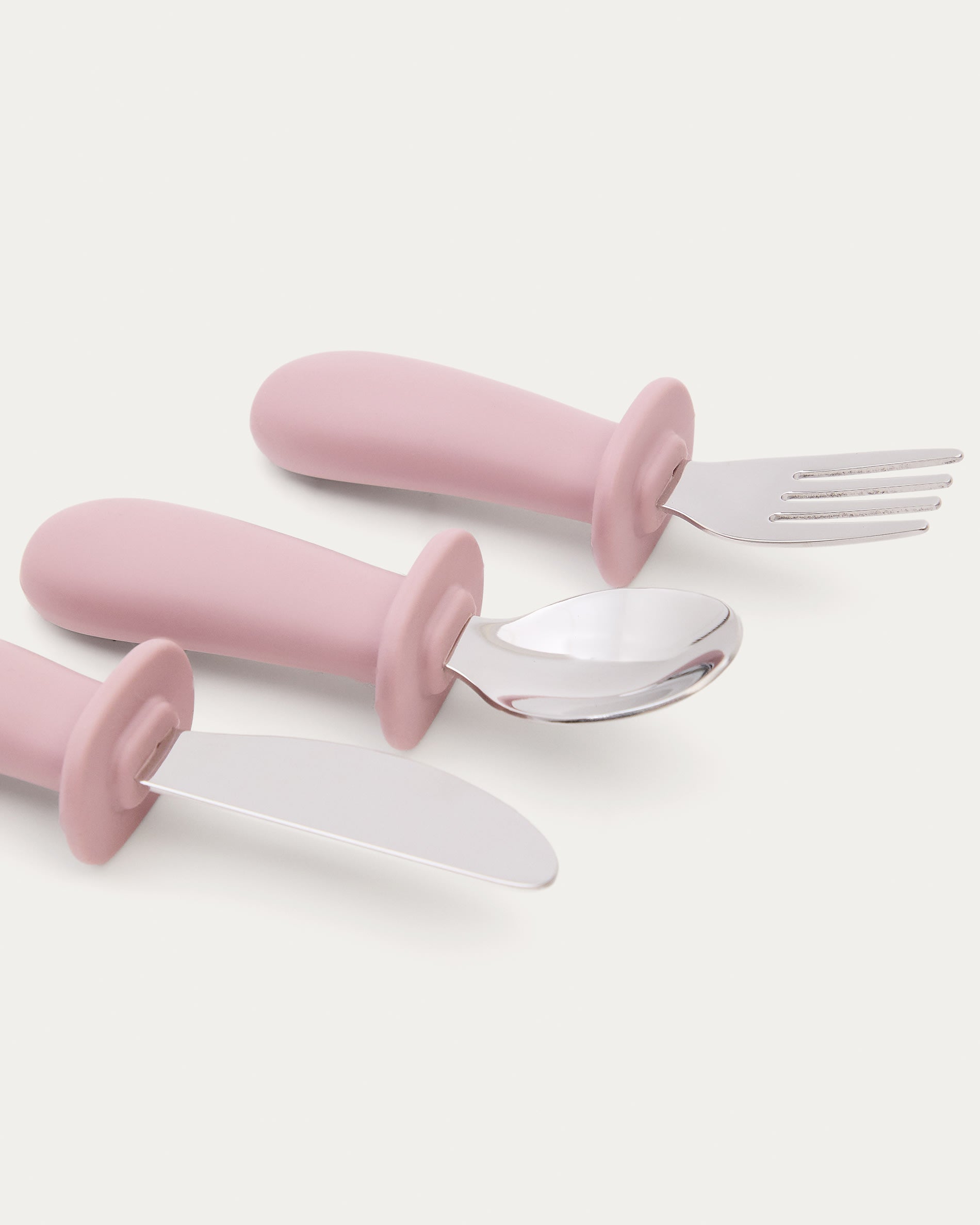 Set Lili aus Löffel, Gabel und Messer aus Silikon blau in Blau präsentiert im Onlineshop von KAQTU Design AG. Geschirr Kids ist von Kave Home