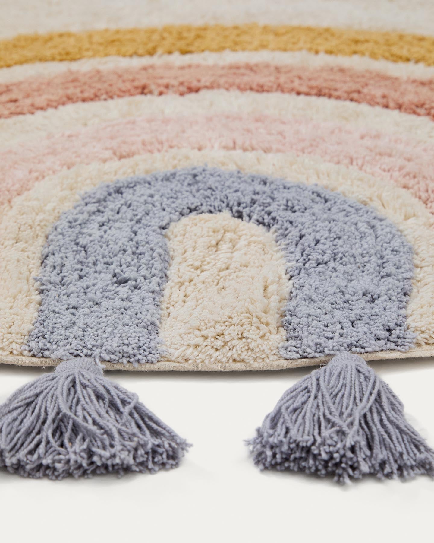 Runder Tadea Teppich Baumwolle Regenbogen mehrfarbig Ø 100 cm in Ecru präsentiert im Onlineshop von KAQTU Design AG. Teppich ist von Kave Home