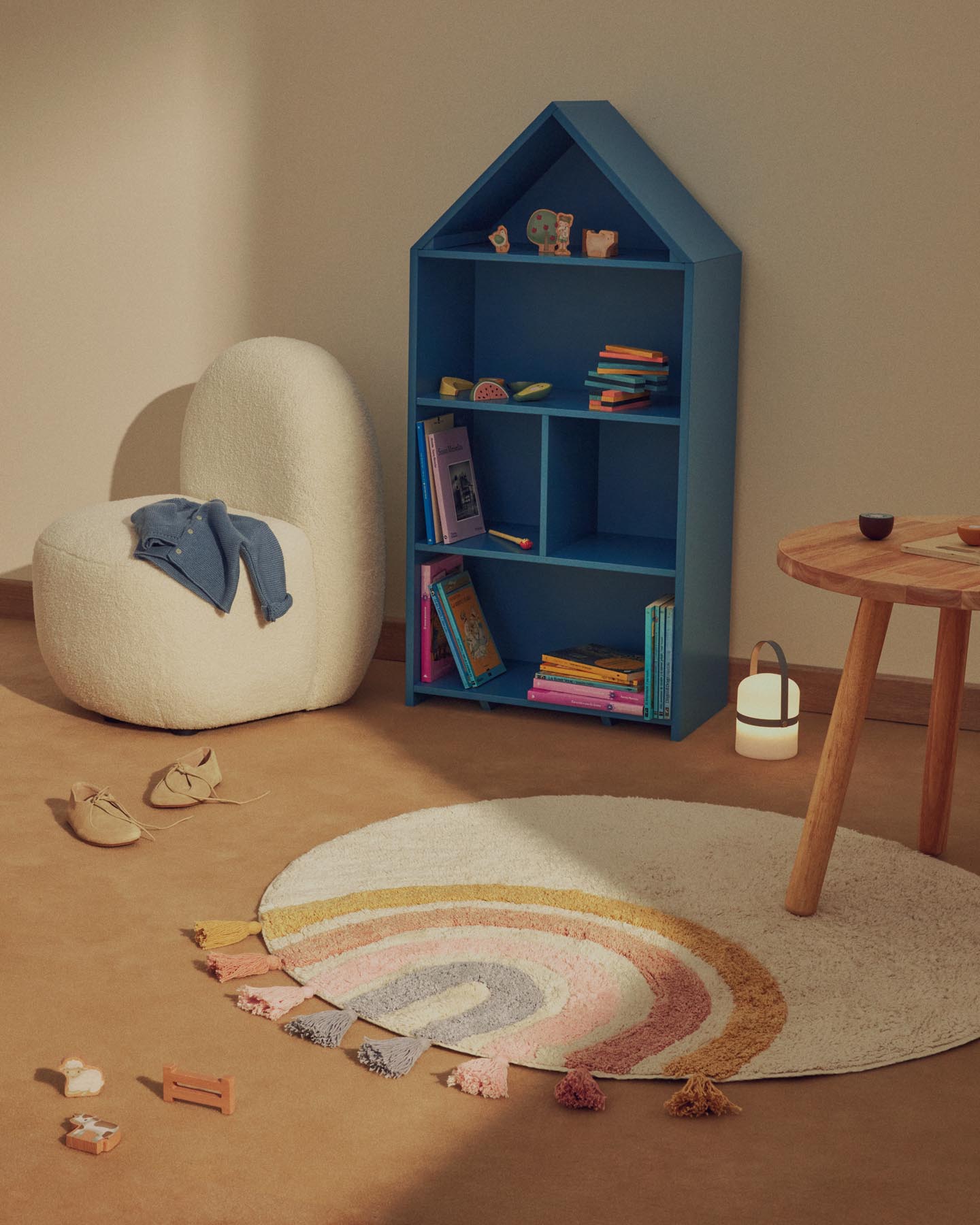 Runder Tadea Teppich Baumwolle Regenbogen mehrfarbig Ø 100 cm in Ecru präsentiert im Onlineshop von KAQTU Design AG. Teppich ist von Kave Home