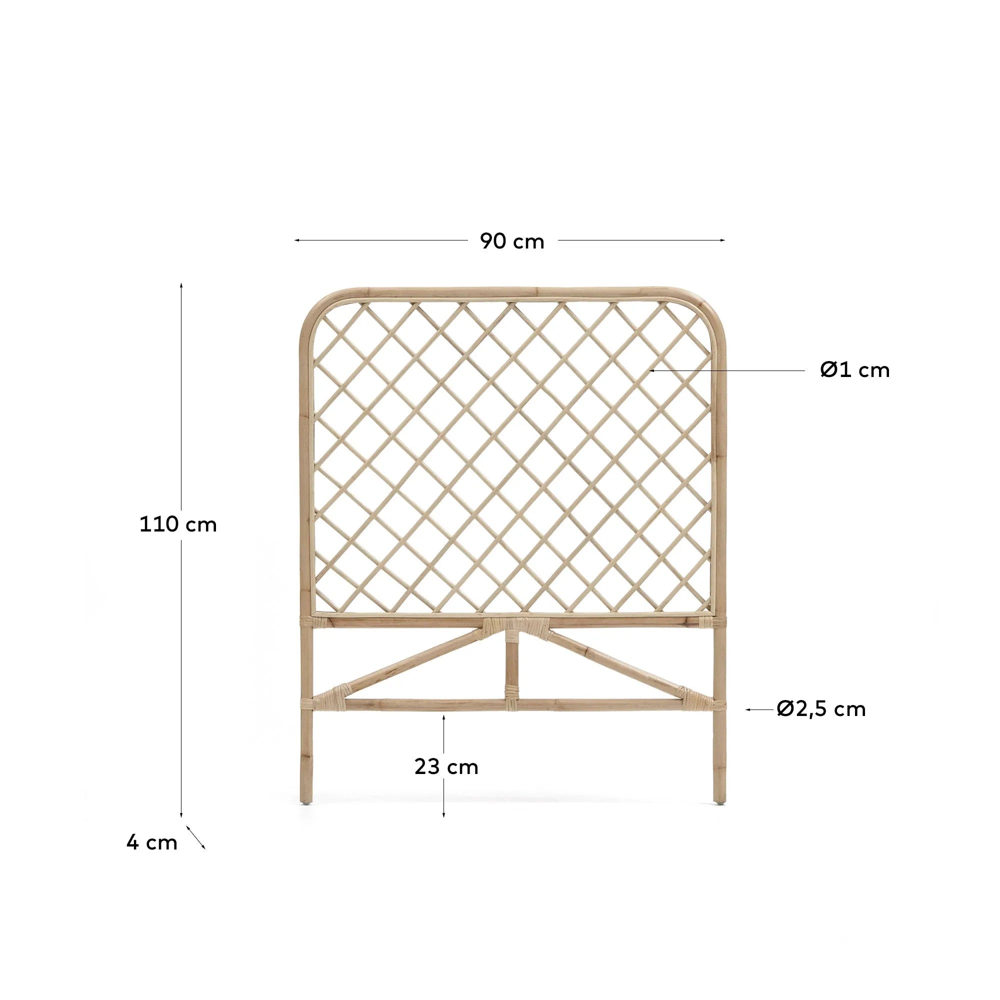 Das Citlalli Kopfteil aus Rattan verleiht Ihrem 90 cm Bett natürlichen Charme und passt perfekt in kleine Räume. Nachhaltig und stilvoll.