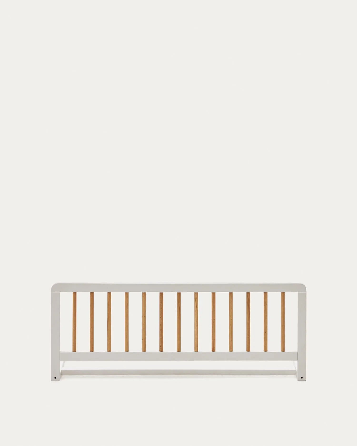 Eleganter Rausfallschutz aus massiver Buche, 100x40cm, mit klappbarer Funktion für Sicherheit und Stil im Kinderzimmer.