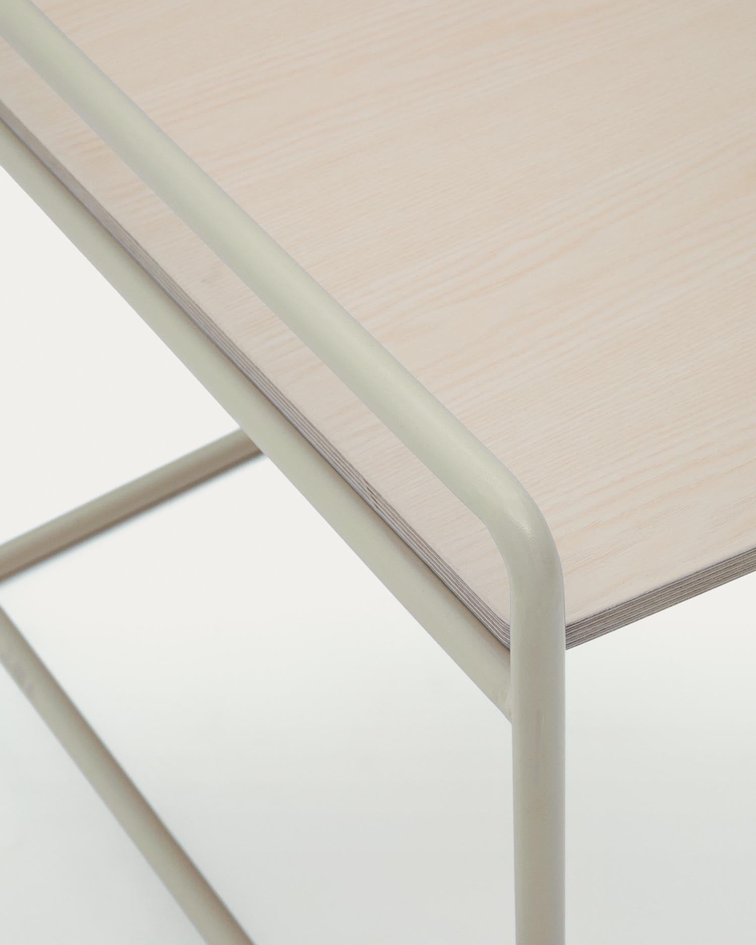 Moderner Schreibtisch Tinn aus Eschenfurnier mit beiger Metallstruktur, kompakt und stilvoll, ideal für kleine Arbeitsbereiche.