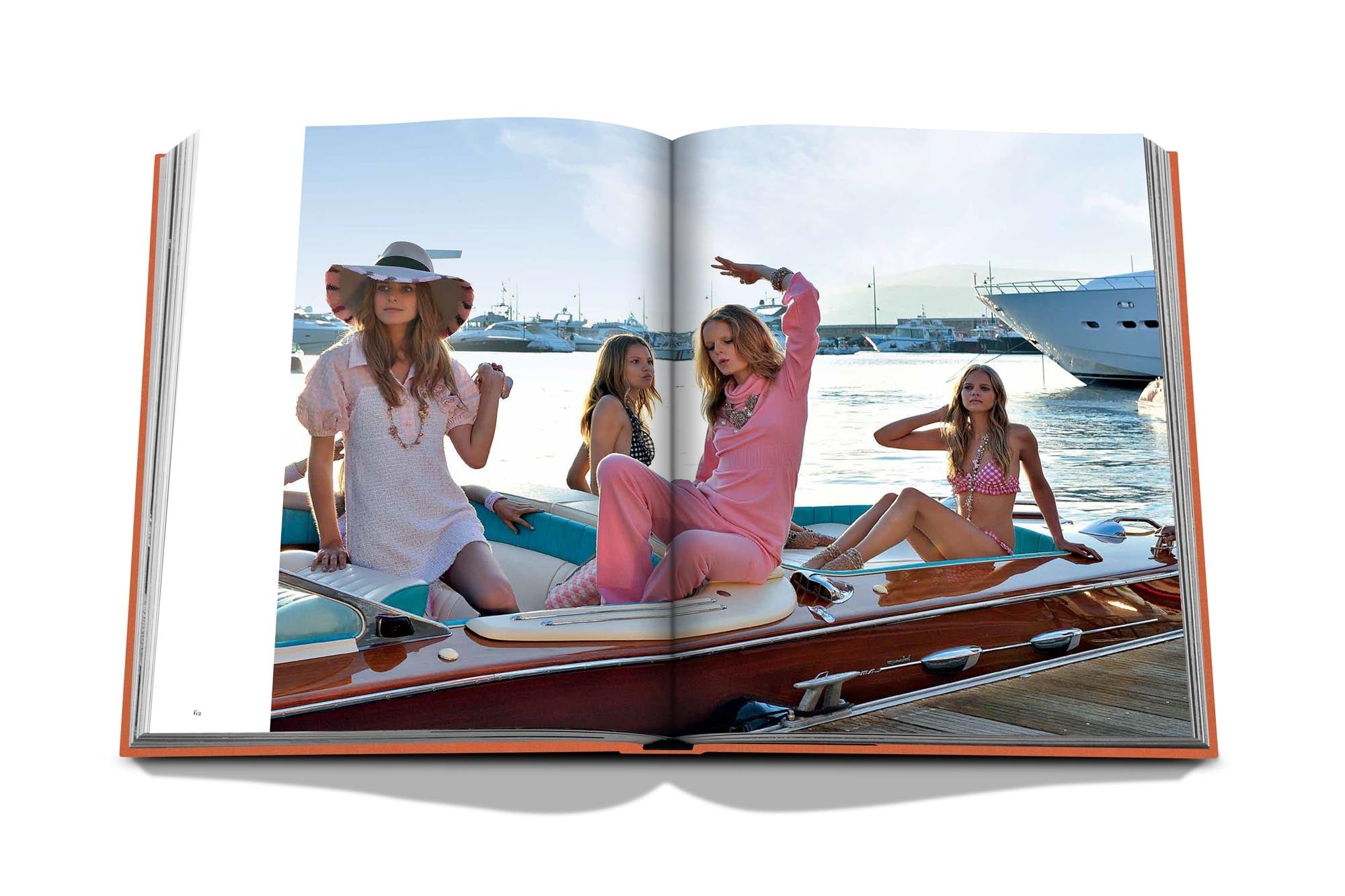 St. Tropez Lifestyle: Eleganz und Glamour im Assouline Bildband.