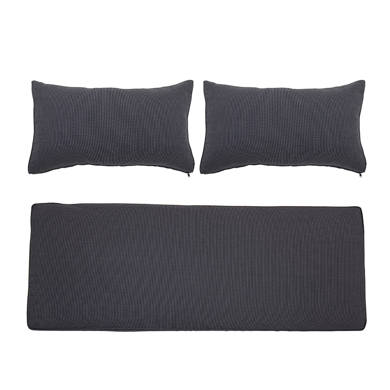 Mundo Cushion Cover (No Filling), Grey, Polyester in Grey präsentiert im Onlineshop von KAQTU Design AG. Deko Kissenbezug ist von Bloomingville