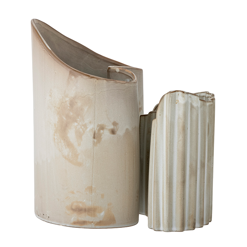 Henaj Vase, Braun, Steingut in Brown präsentiert im Onlineshop von KAQTU Design AG. Vase ist von Bloomingville