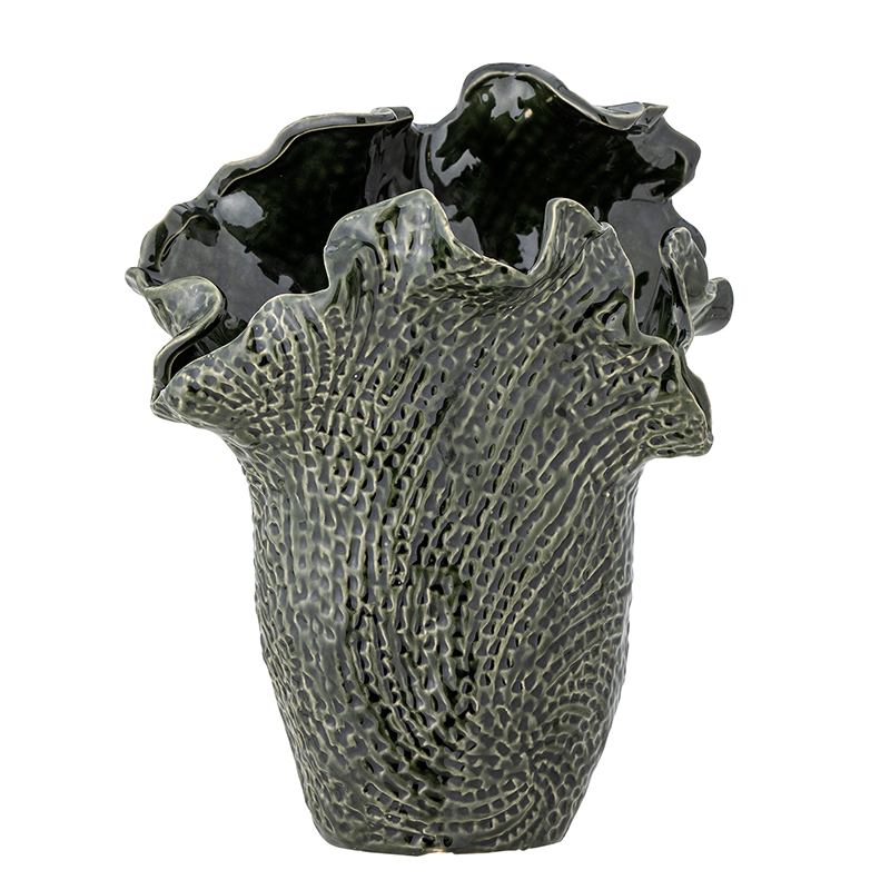 Safiya Vase, Grün, Steingut in Green präsentiert im Onlineshop von KAQTU Design AG. Vase ist von Bloomingville