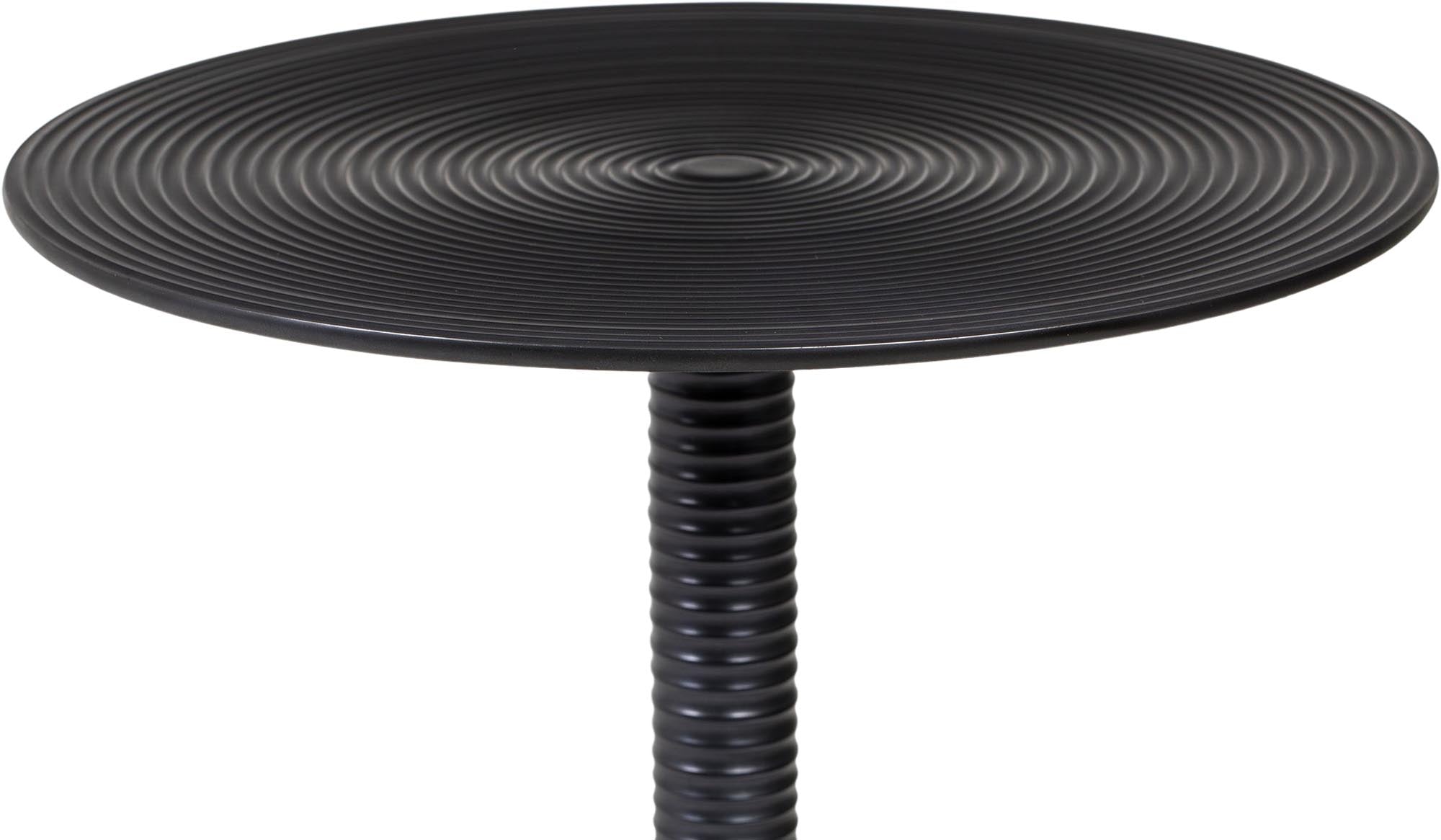 Eleganter Beistelltisch mit hypnotisierendem Design, ideal für moderne Wohnräume. Stilvoll und funktional zugleich.