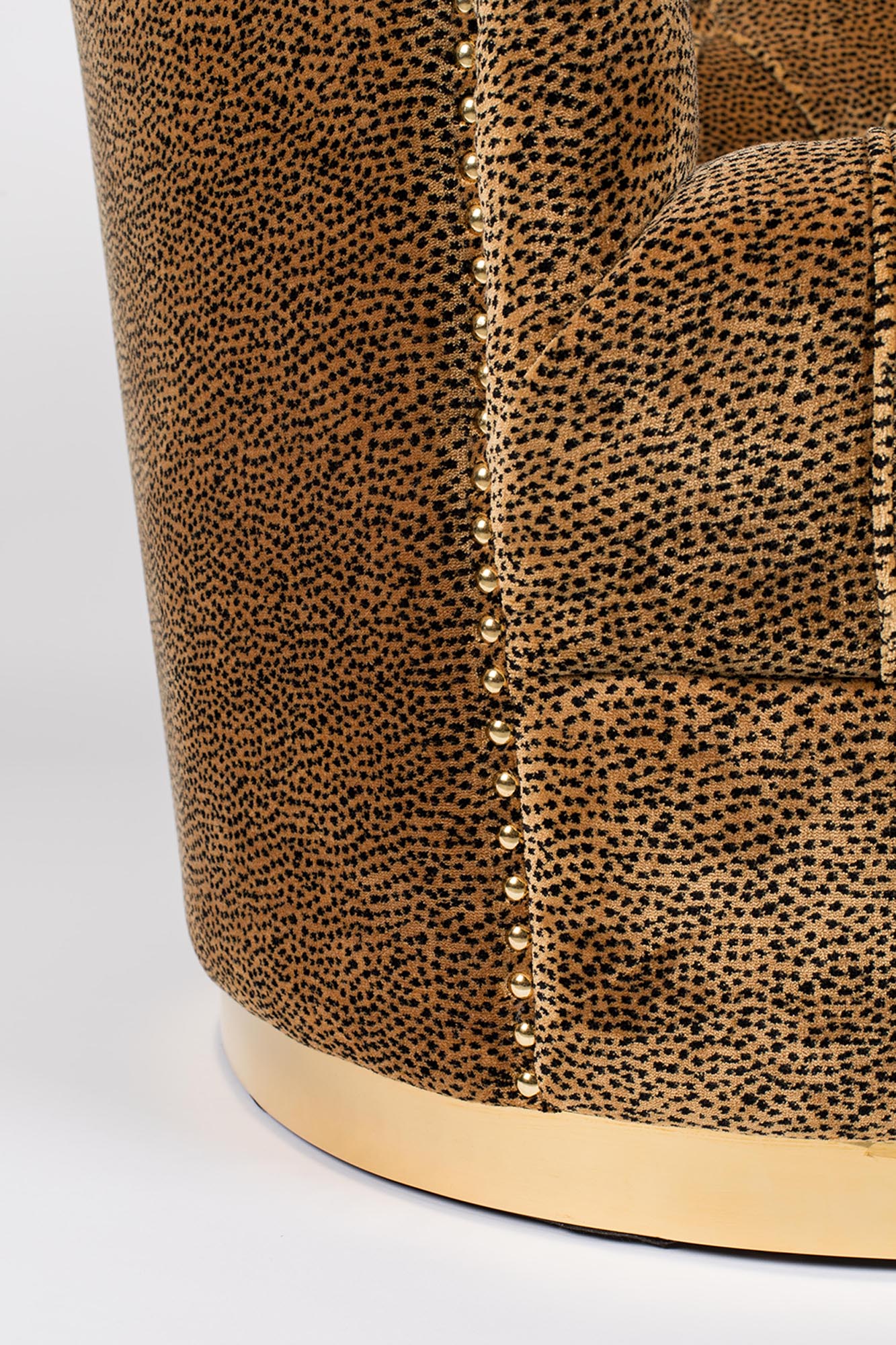 Stilvolles Bold Monkey Sofa in Smaragdgrün für trendige Wohnräume.