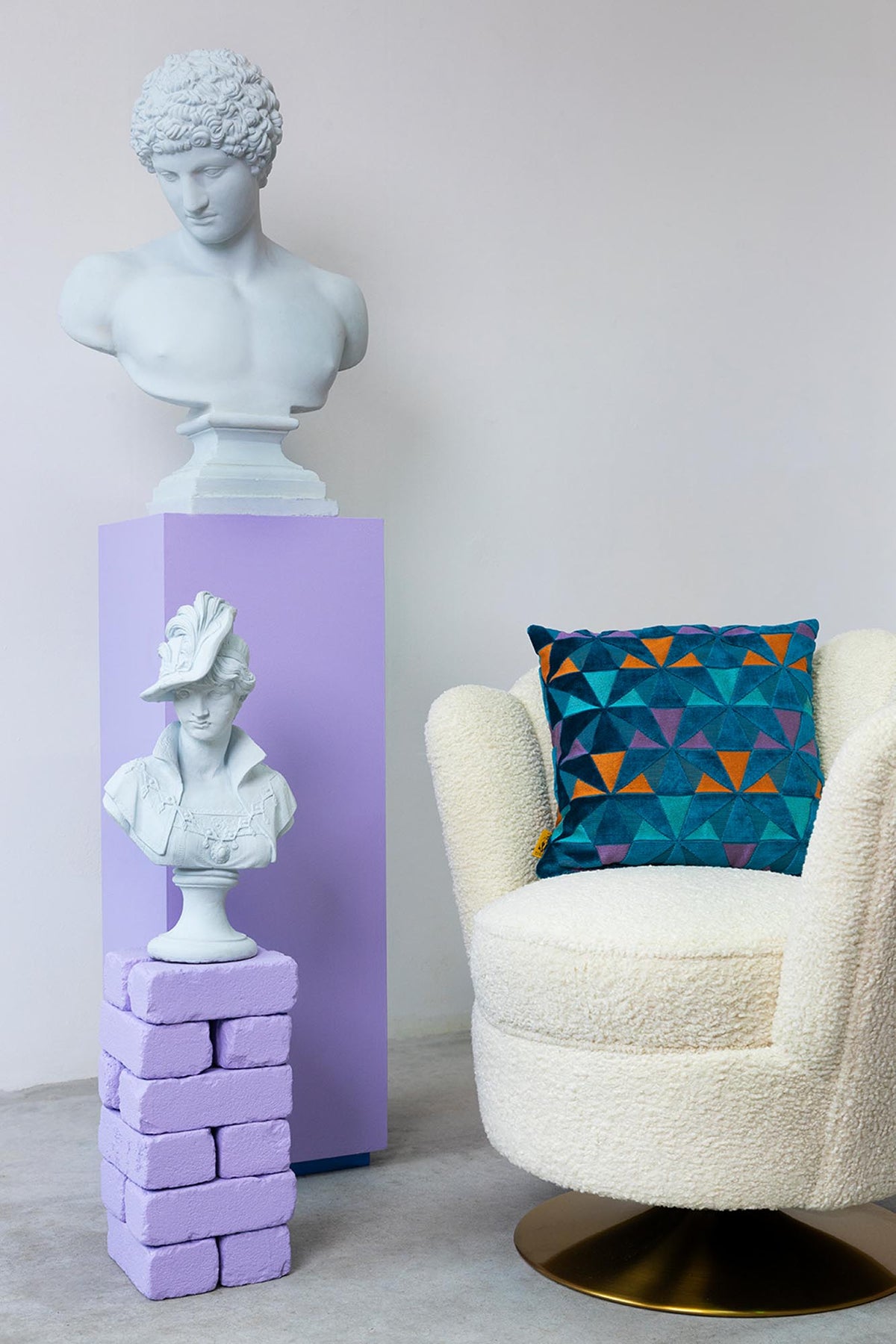 MOTHER OF ALL SHELLS Loungesessel in Weiss präsentiert im Onlineshop von KAQTU Design AG. Sessel ist von Bold Monkey