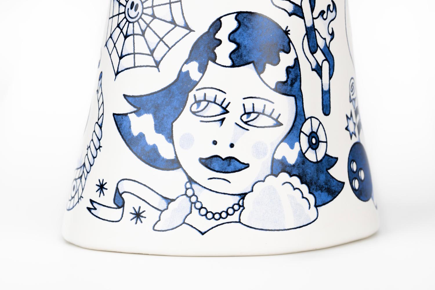 Liberty Matters Vase: Stilvolle Eleganz für zeitgenössische Räume.