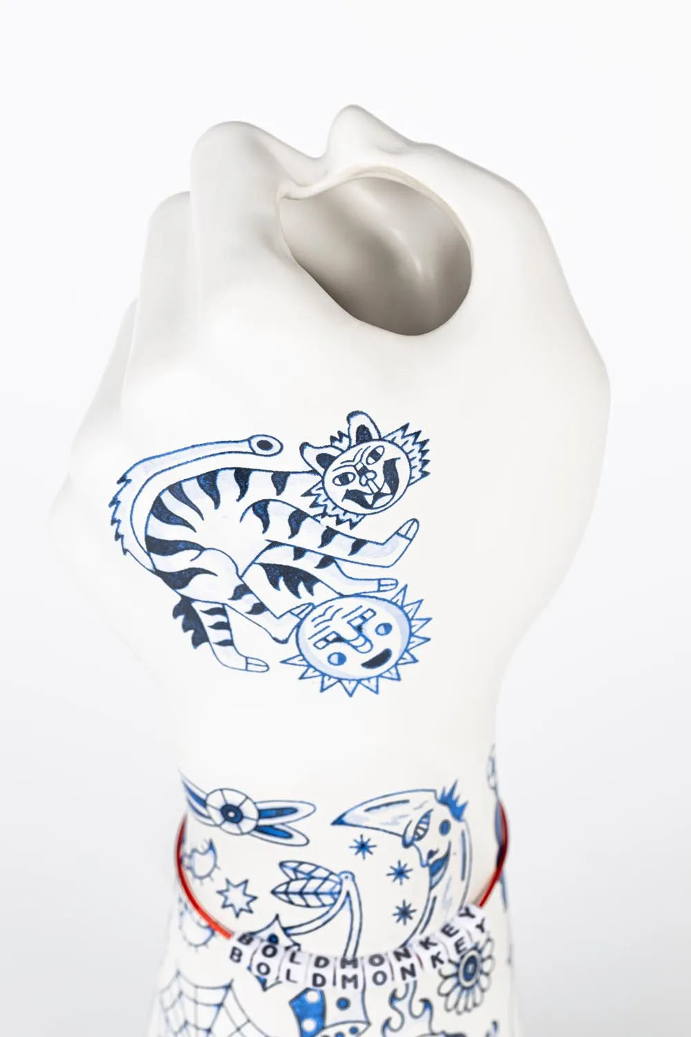 Liberty Matters Vase: Kunstvolle Akzente für Ihr Zuhause setzen.